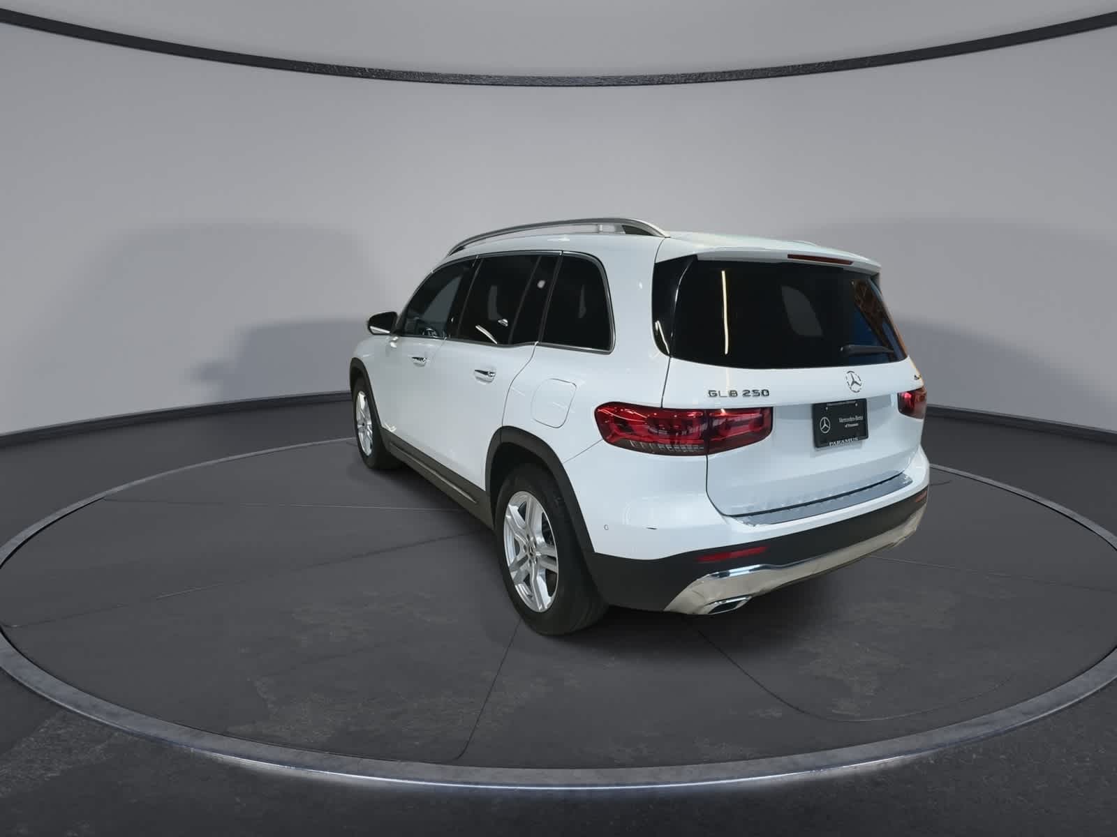 Thumbnail: 2020 Mercedes-Benz GLB - 9