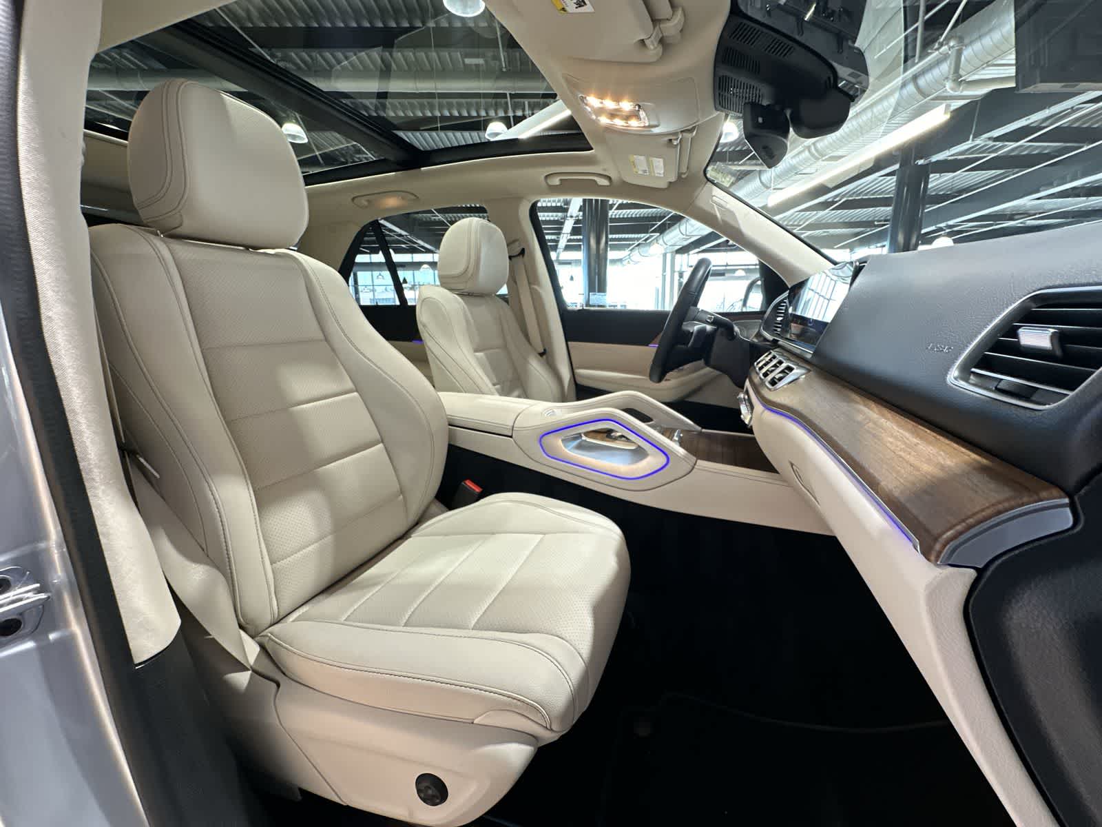 Thumbnail: 2025 Mercedes-Benz GLE - 26