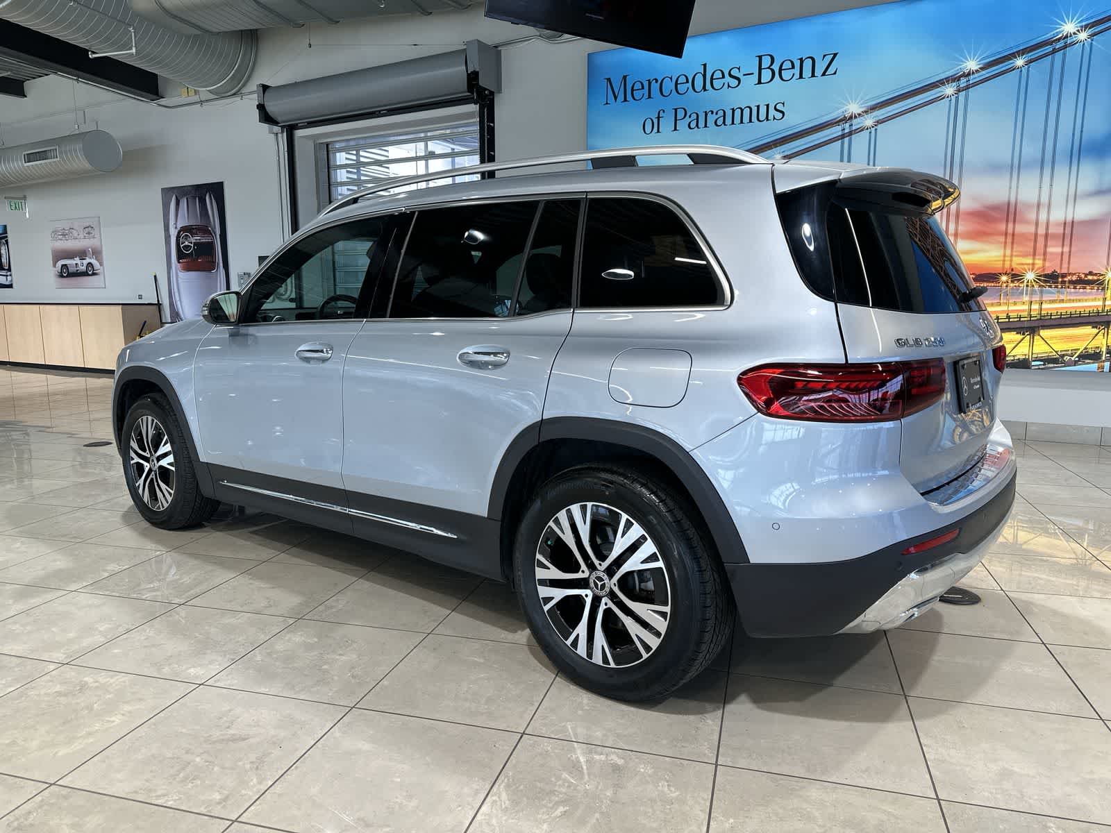 Thumbnail: 2026 Mercedes-Benz GLB - 16