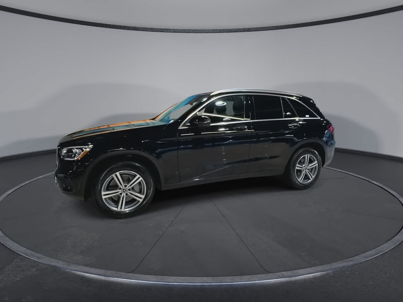 Thumbnail: 2022 Mercedes-Benz GLC - 6