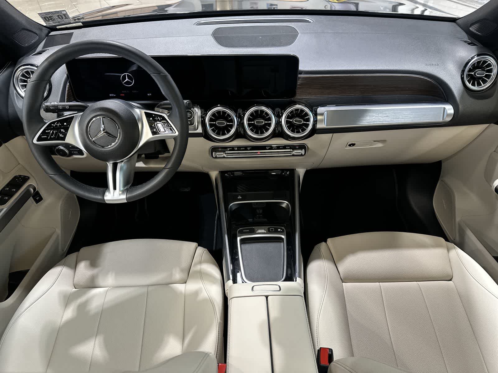 Thumbnail: 2026 Mercedes-Benz GLB - 22