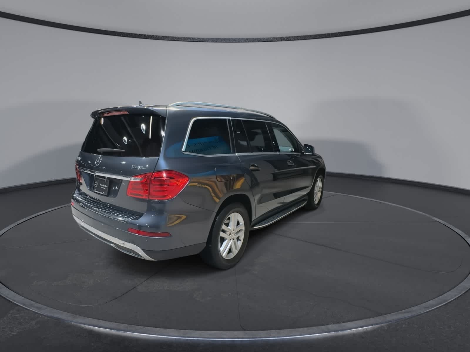 Thumbnail: 2016 Mercedes-Benz GL-Class - 11