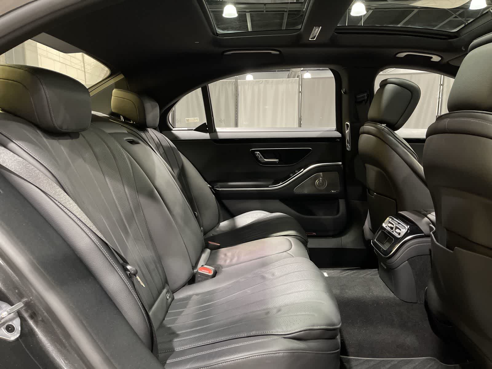 Thumbnail: 2022 Mercedes-Benz S-Class - 25