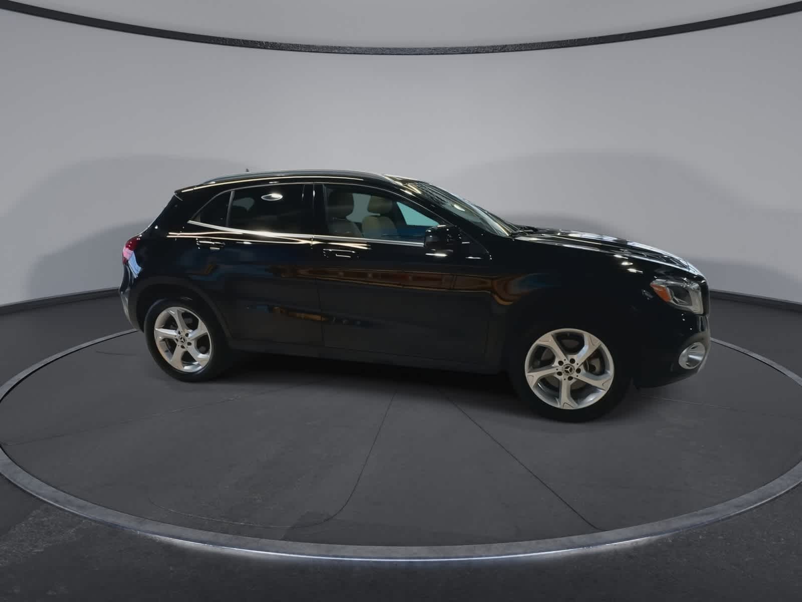 Thumbnail: 2019 Mercedes-Benz GLA - 13