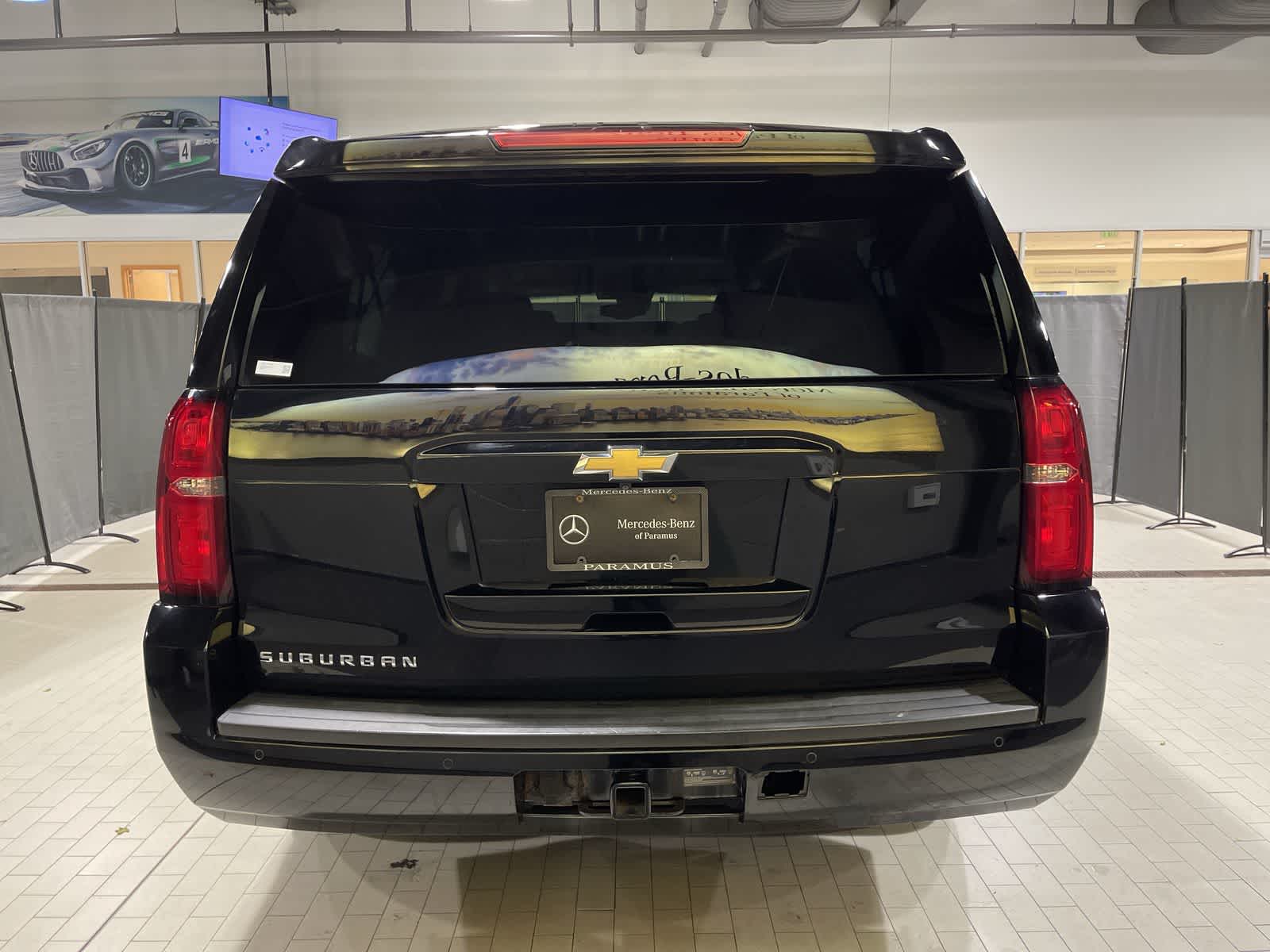 Thumbnail: 2016 Chevrolet Suburban - 17