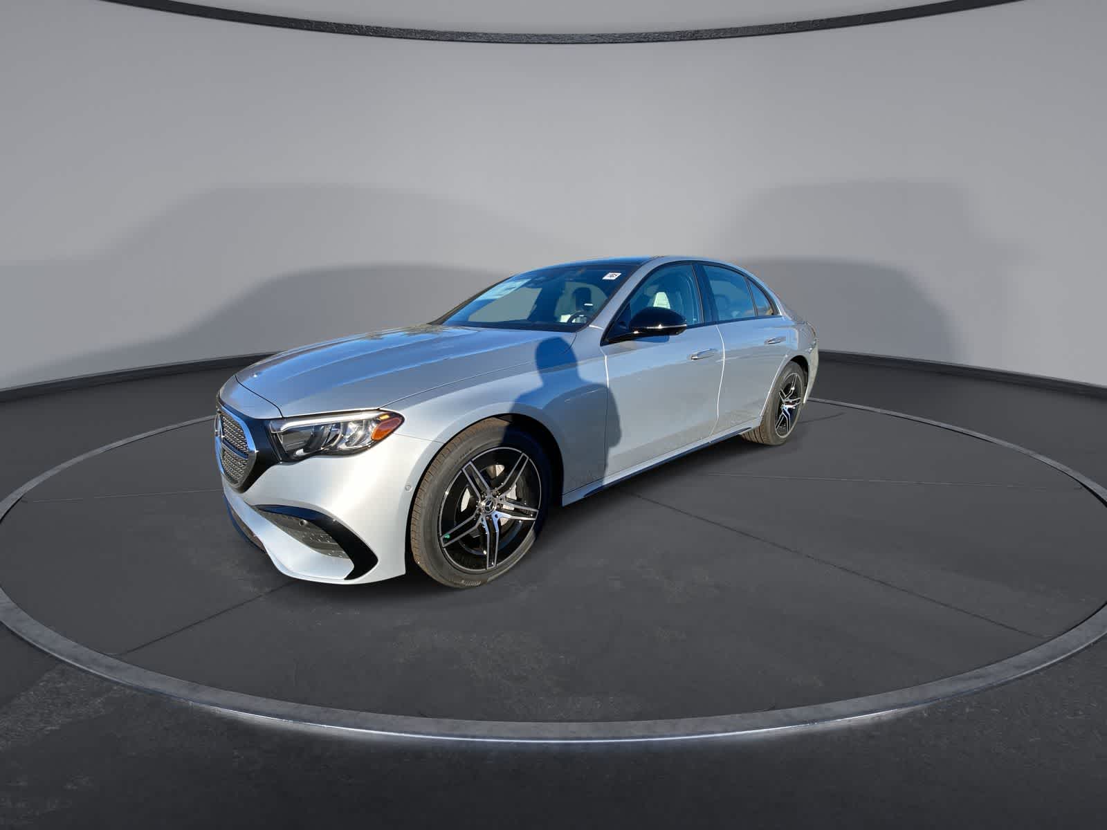 Thumbnail: 2025 Mercedes-Benz E-Class - 4