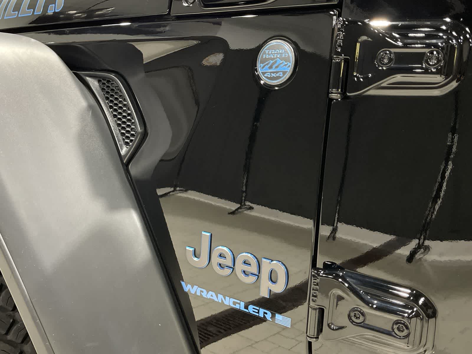 Thumbnail: 2024 Jeep Wrangler - 19