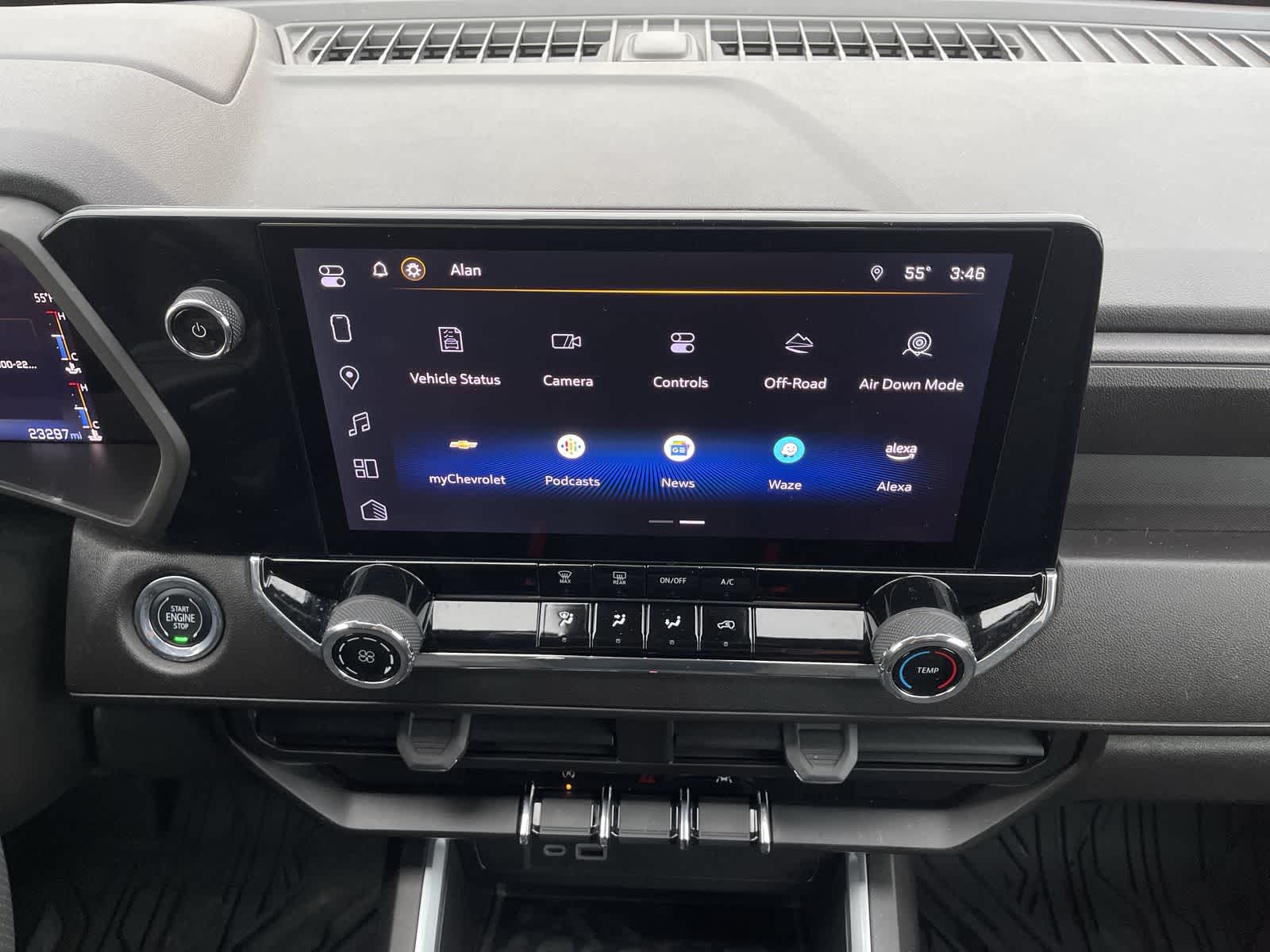 Thumbnail: 2023 Chevrolet Colorado - 28