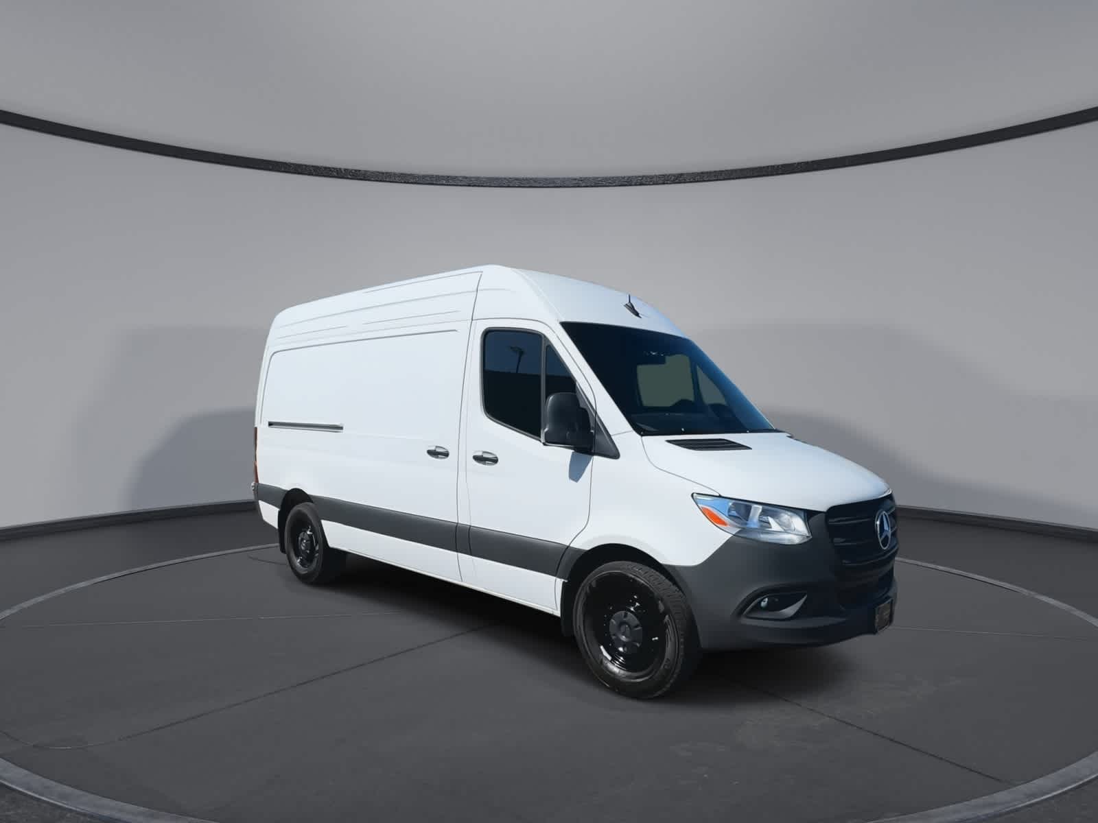 Thumbnail: 2025 Mercedes-Benz Sprinter - 5