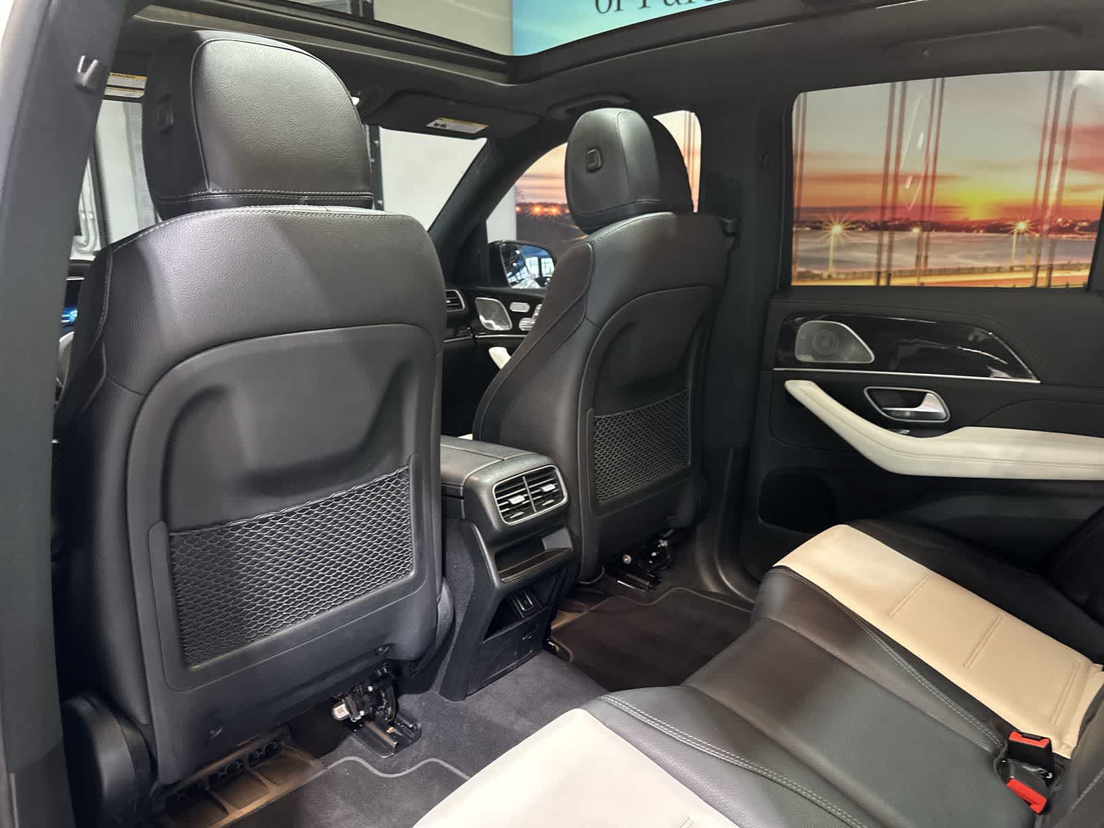 Thumbnail: 2023 Mercedes-Benz GLE - 24