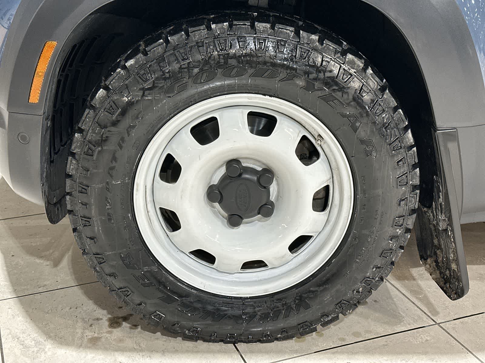 Thumbnail: 2020 Land Rover Defender - 20