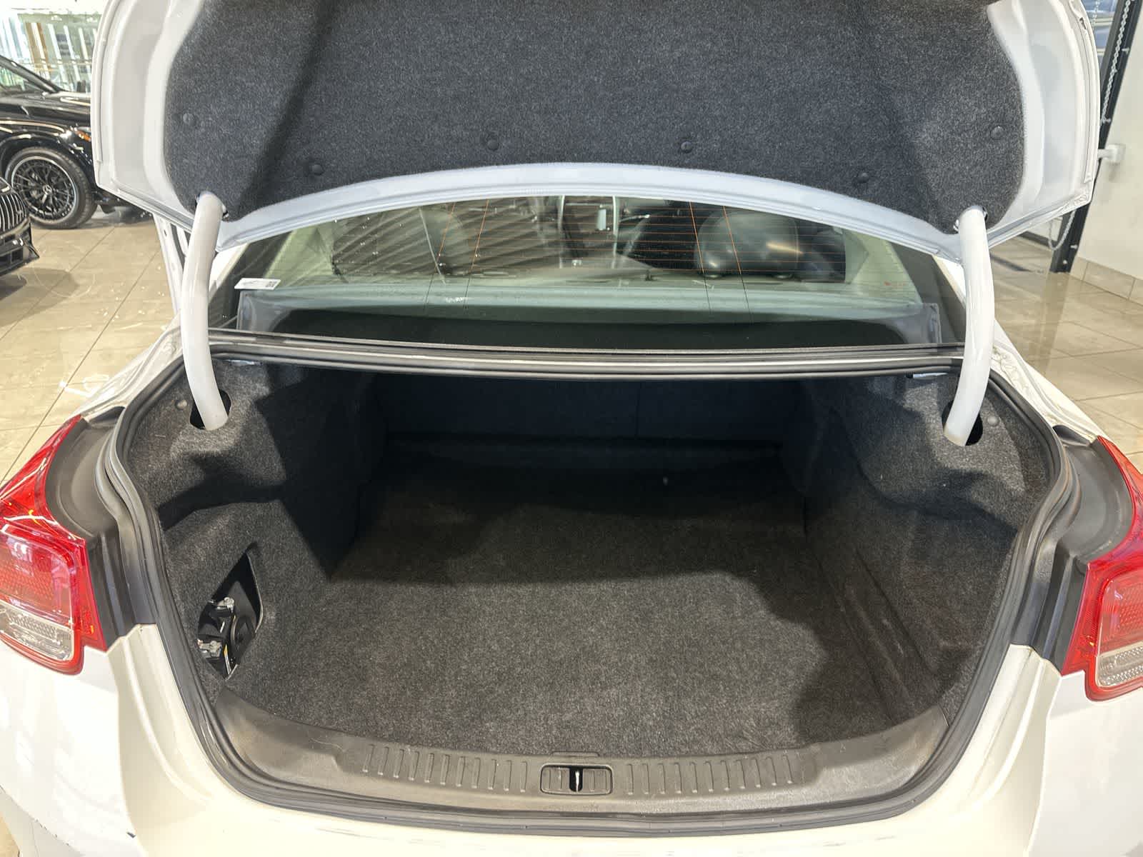 Thumbnail: 2016 Chevrolet Malibu - 31