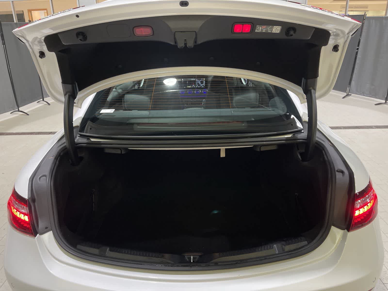 Thumbnail: 2023 Mercedes-Benz E-Class - 31