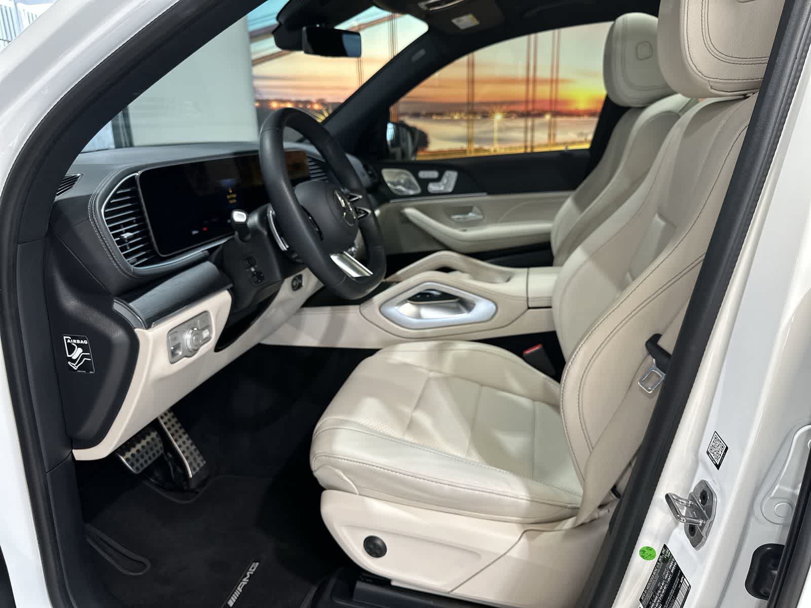 Thumbnail: 2025 Mercedes-Benz GLS - 14