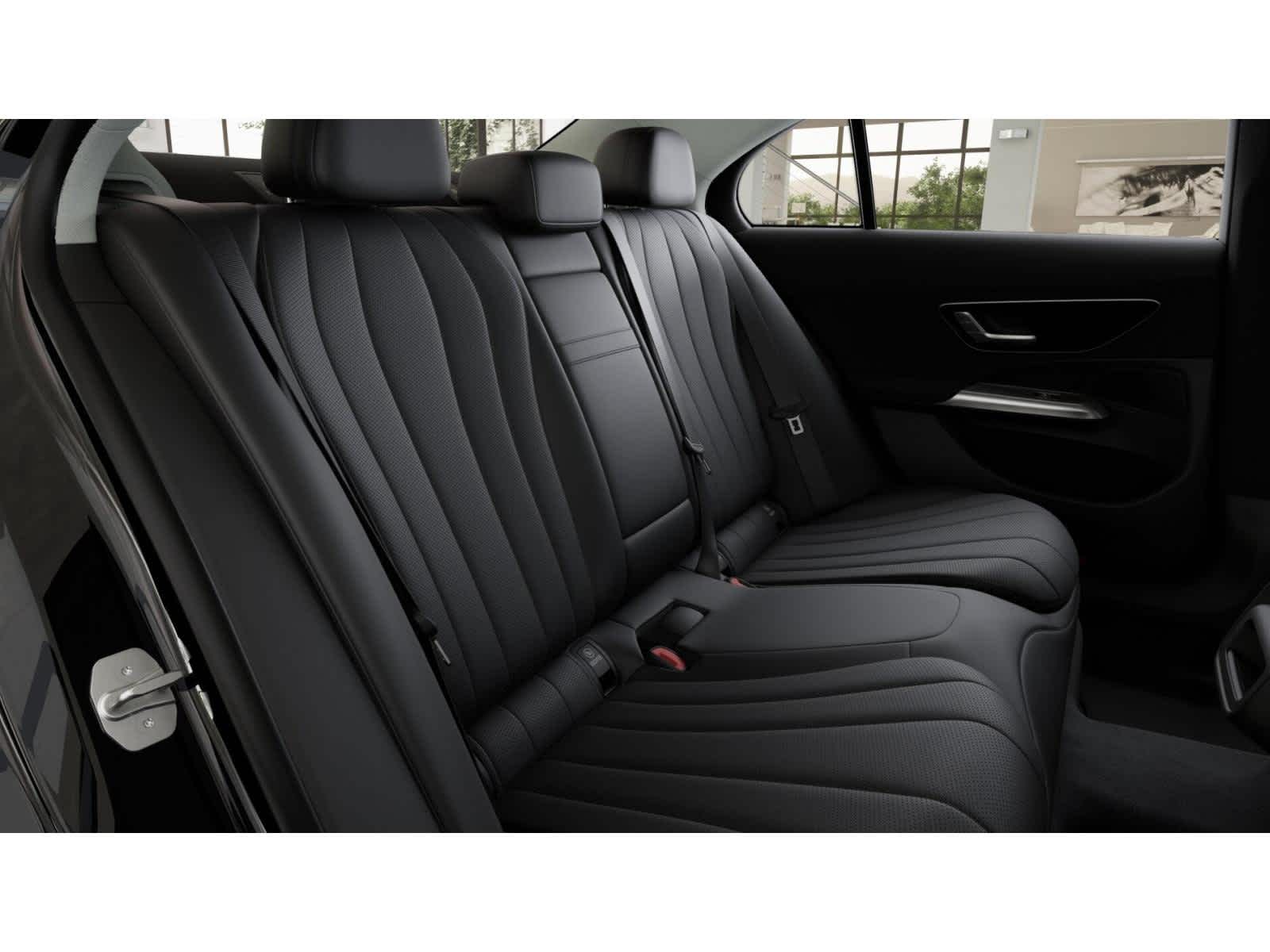 Thumbnail: 2026 Mercedes-Benz E-Class - 4