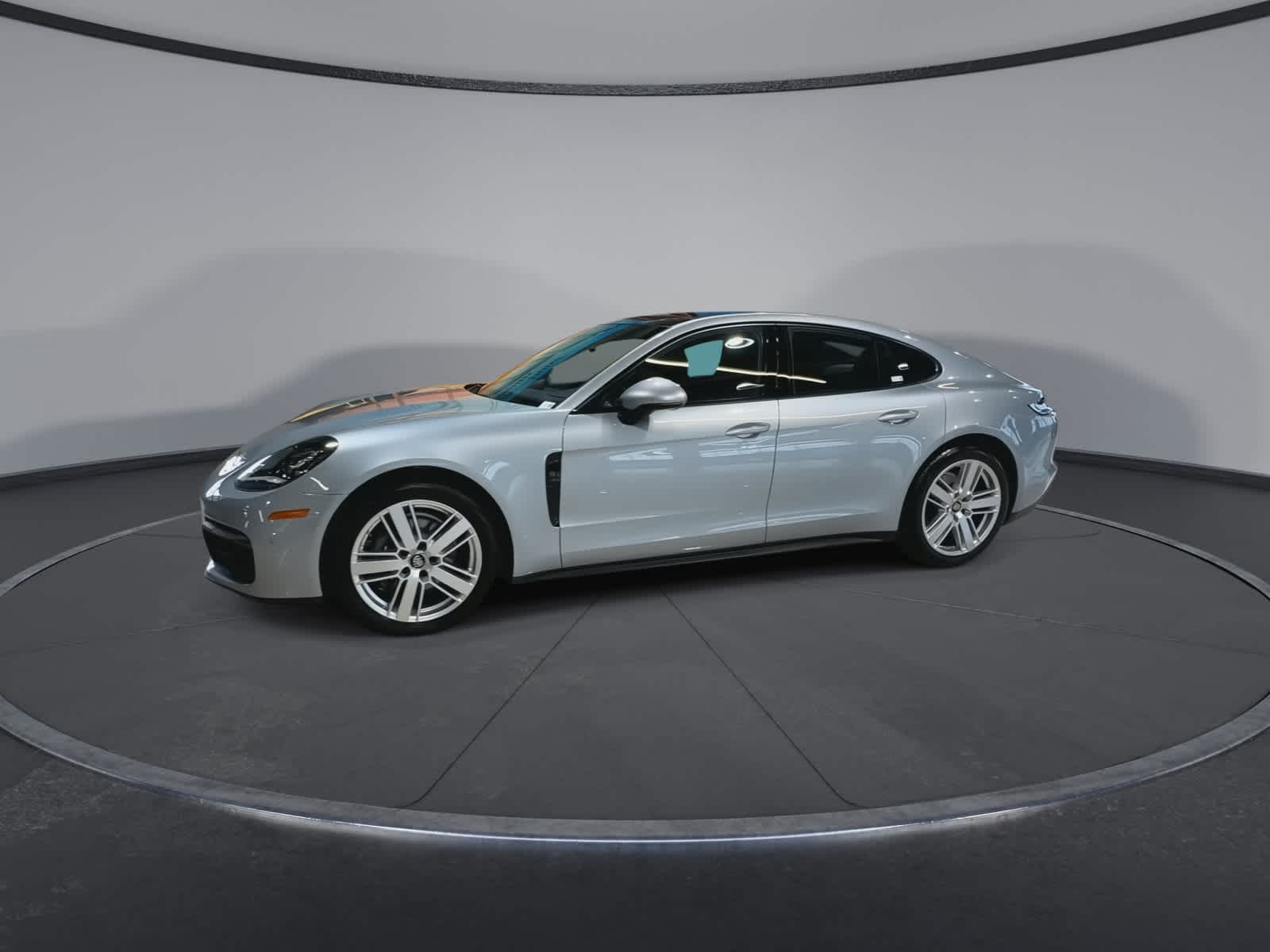 Thumbnail: 2023 Porsche Panamera - 6