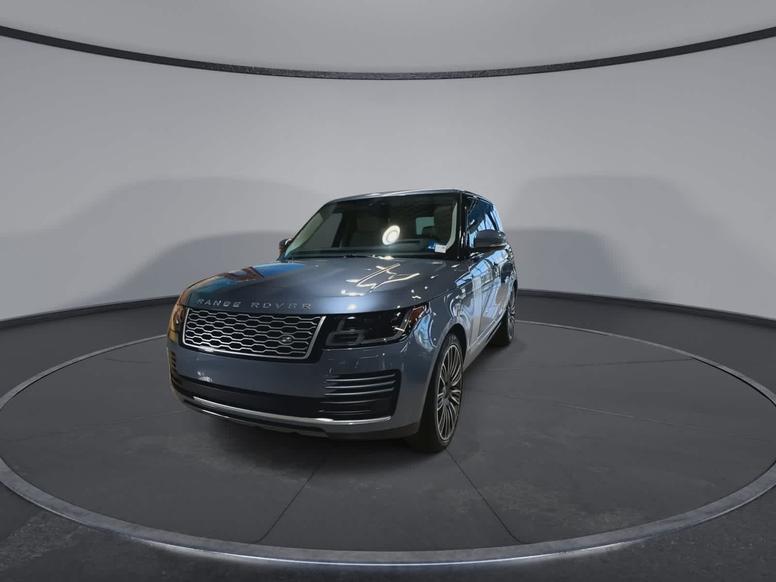 Thumbnail: 2021 Land Rover Range Rover - 4