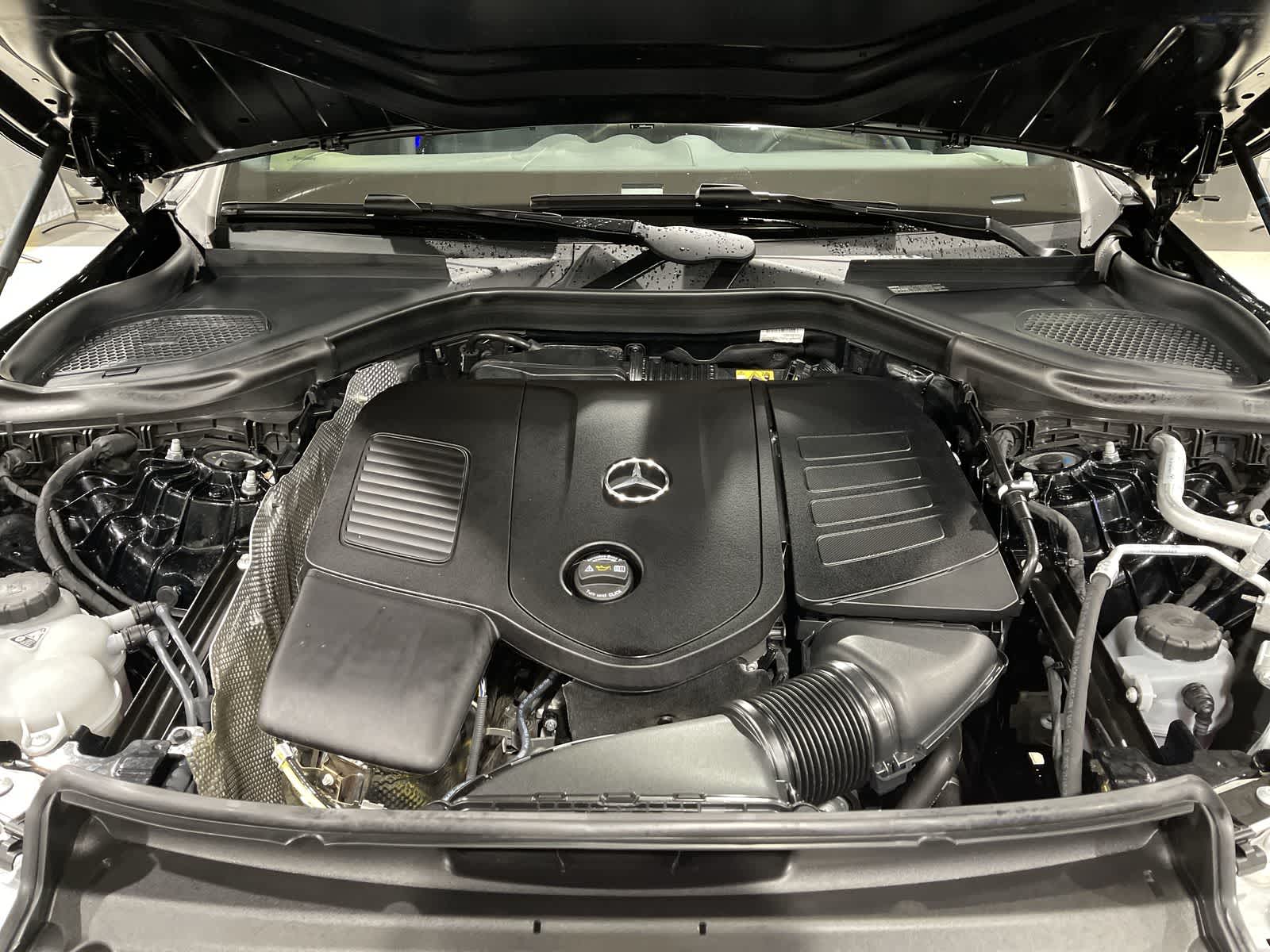 Thumbnail: 2025 Mercedes-Benz GLC - 21