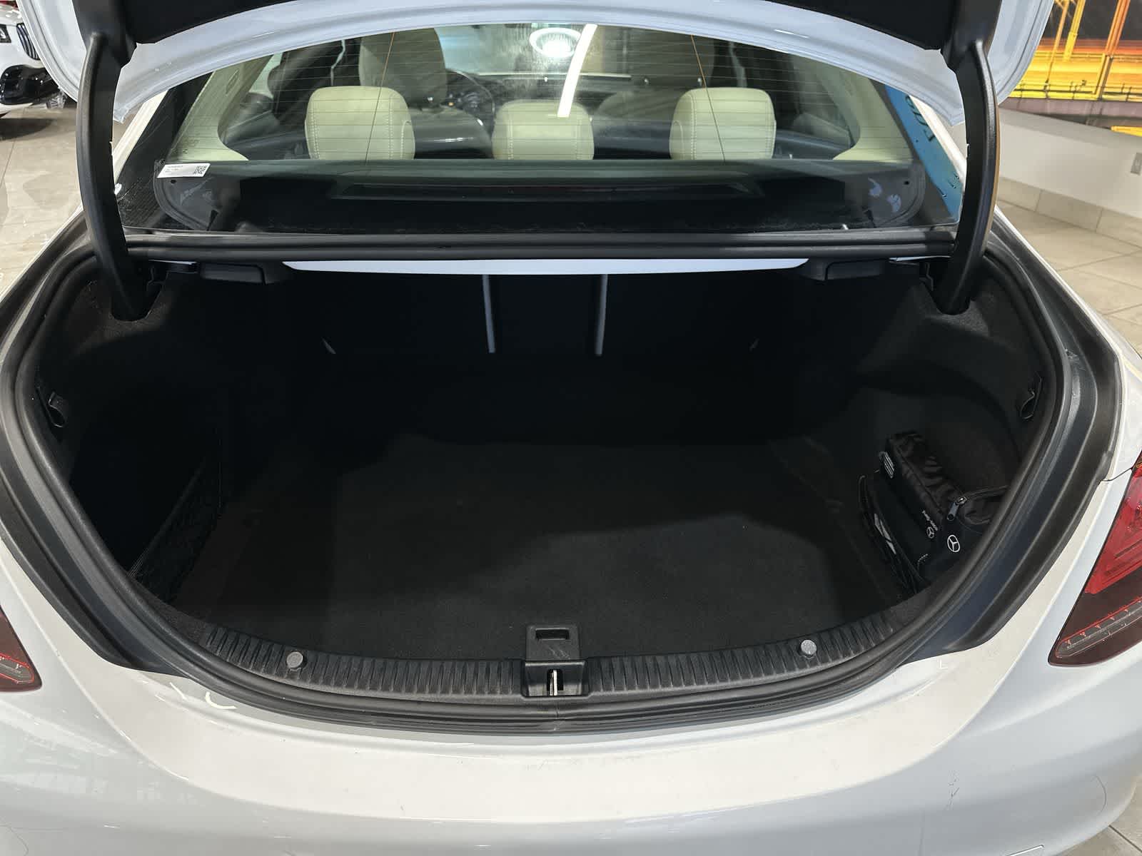 Thumbnail: 2021 Mercedes-Benz C-Class - 31