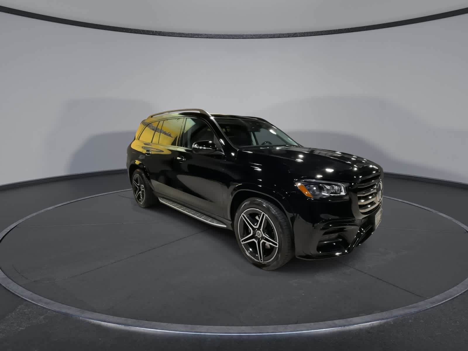 Thumbnail: 2025 Mercedes-Benz GLS - 2