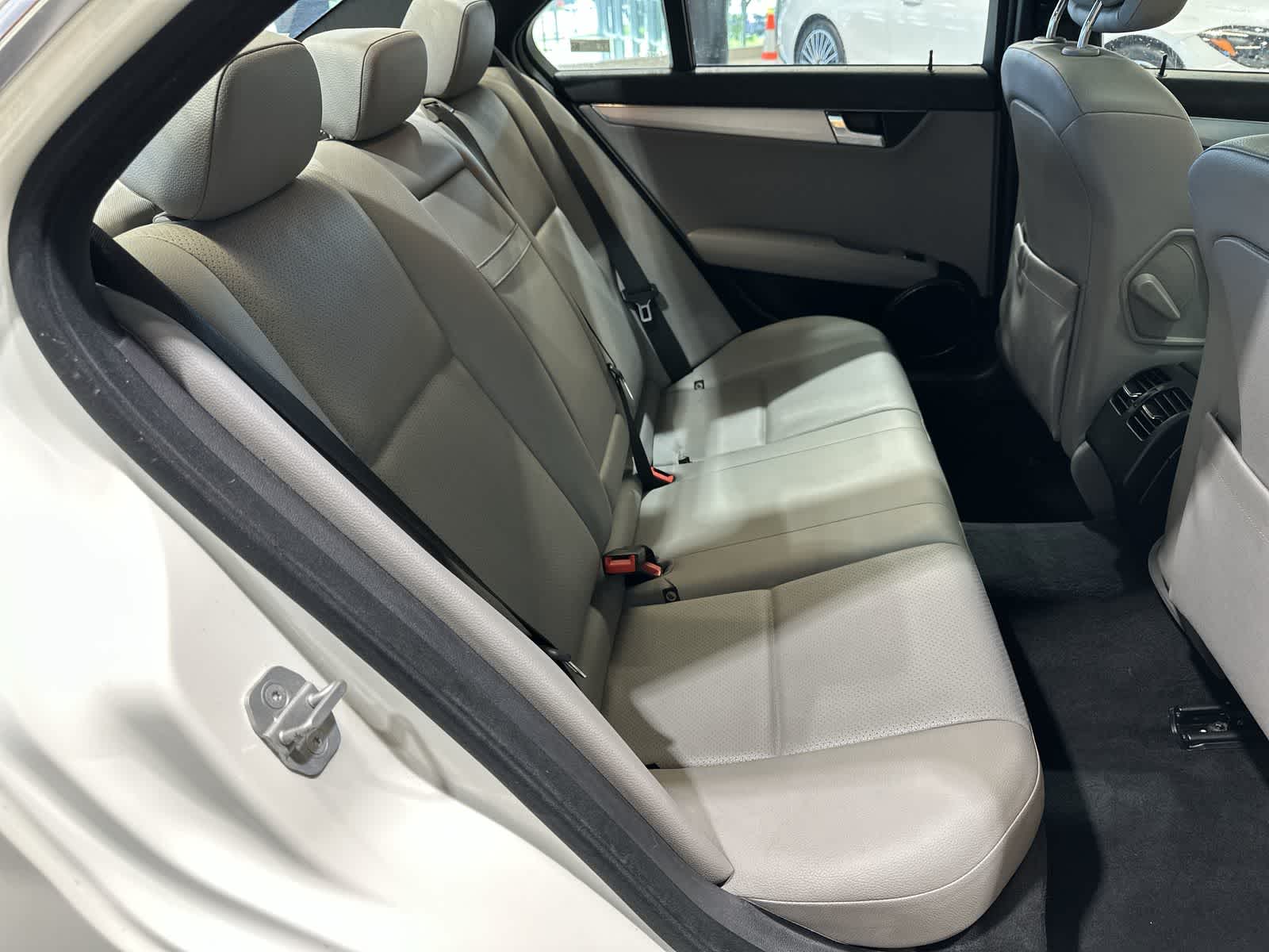Thumbnail: 2008 Mercedes-Benz C-Class - 25