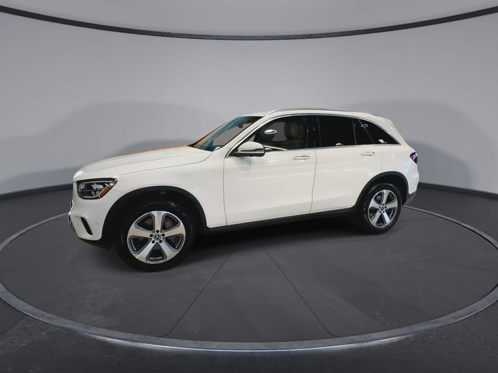 Thumbnail: 2022 Mercedes-Benz GLC - 6