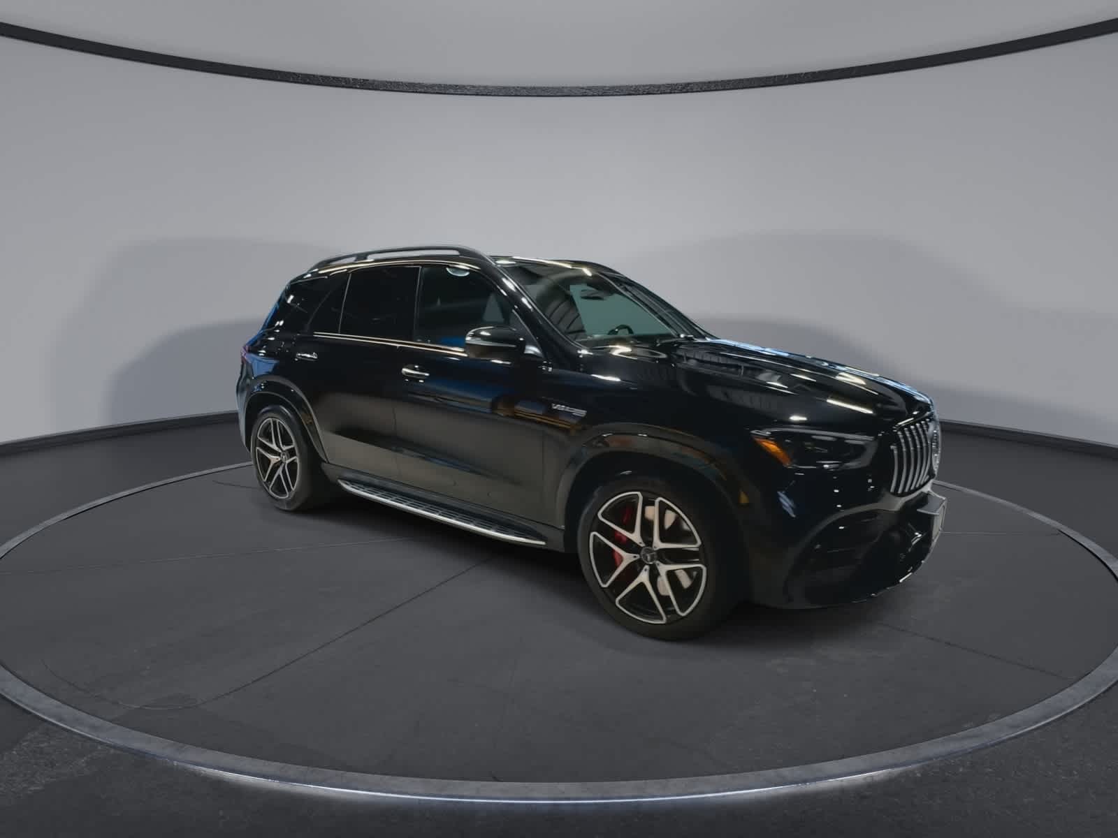 Thumbnail: 2024 Mercedes-Benz GL-Class - 2