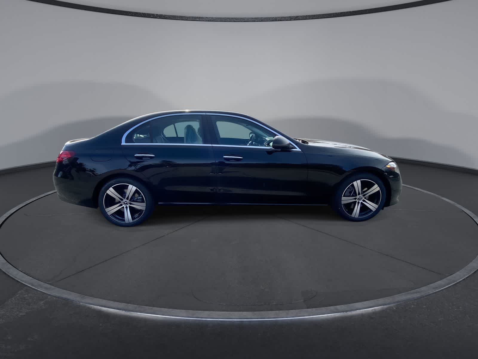 Thumbnail: 2025 Mercedes-Benz C-Class - 9