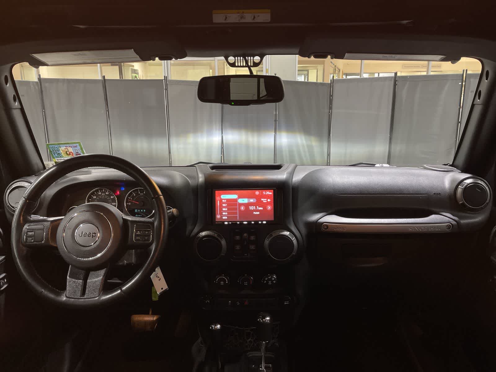 Thumbnail: 2016 Jeep Wrangler - 22