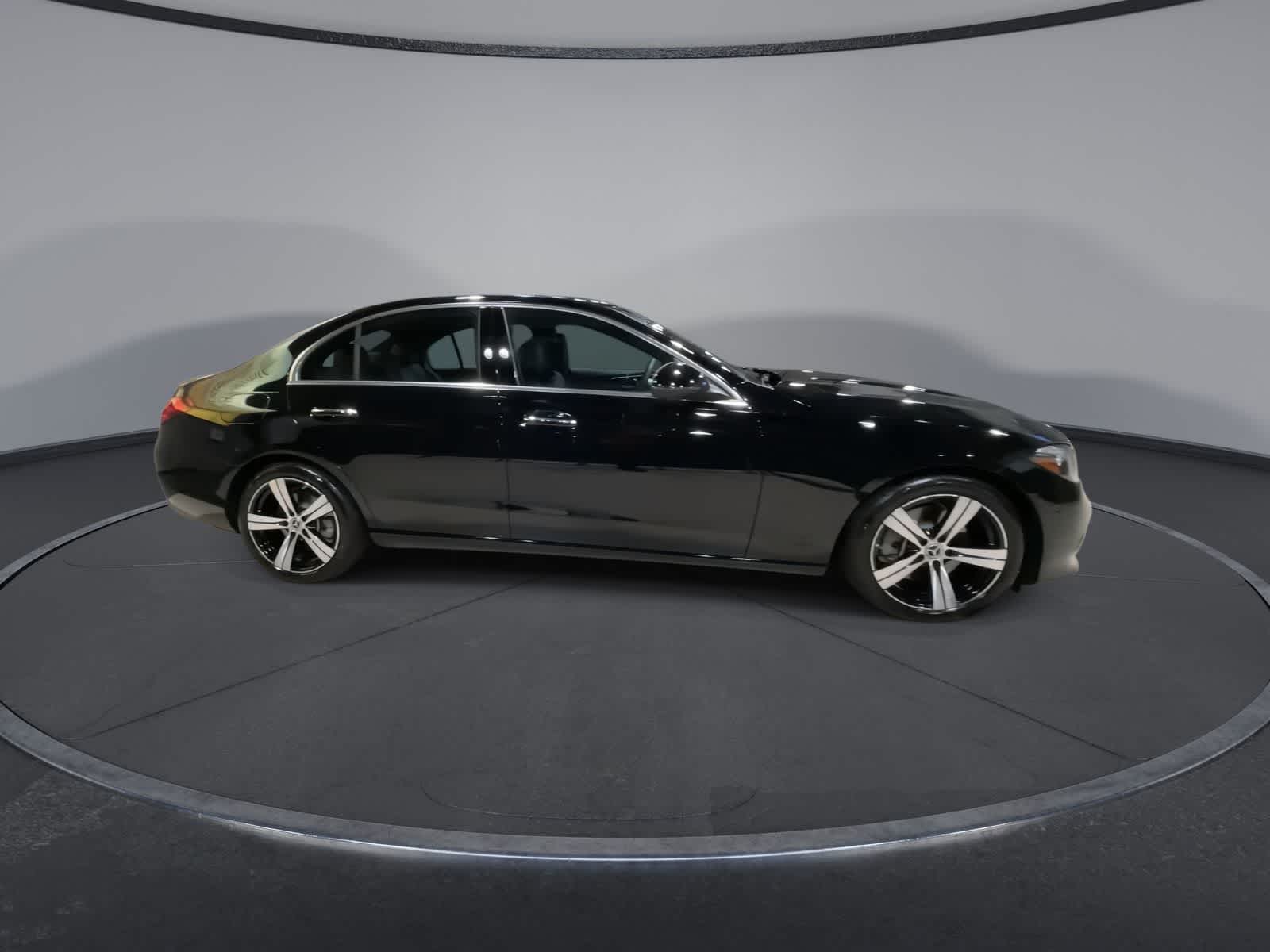 Thumbnail: 2025 Mercedes-Benz C-Class - 13