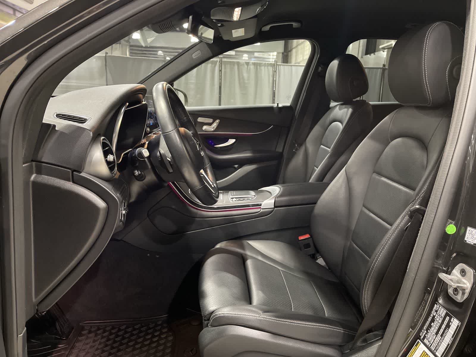 Thumbnail: 2022 Mercedes-Benz GLC - 23