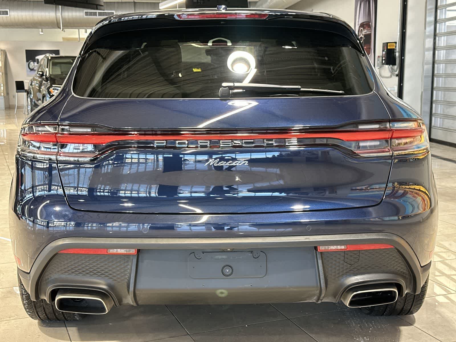 Thumbnail: 2022 Porsche Macan - 17