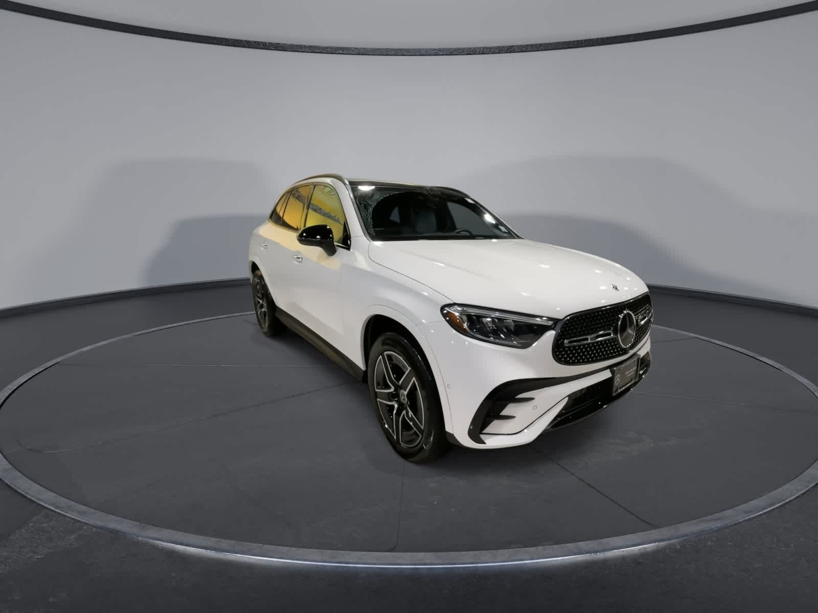 Thumbnail: 2025 Mercedes-Benz GLC - 3