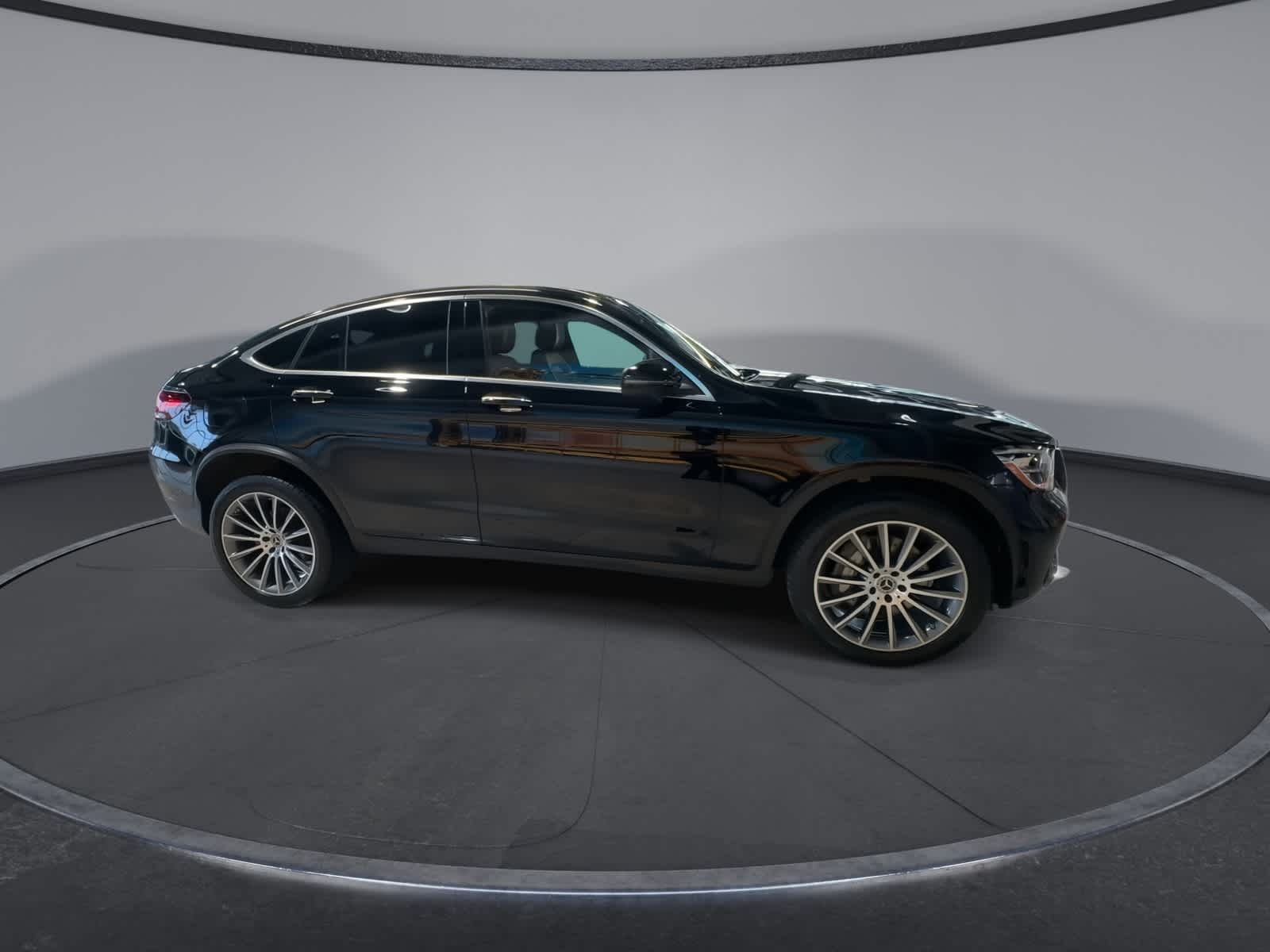 Thumbnail: 2023 Mercedes-Benz GLC - 13
