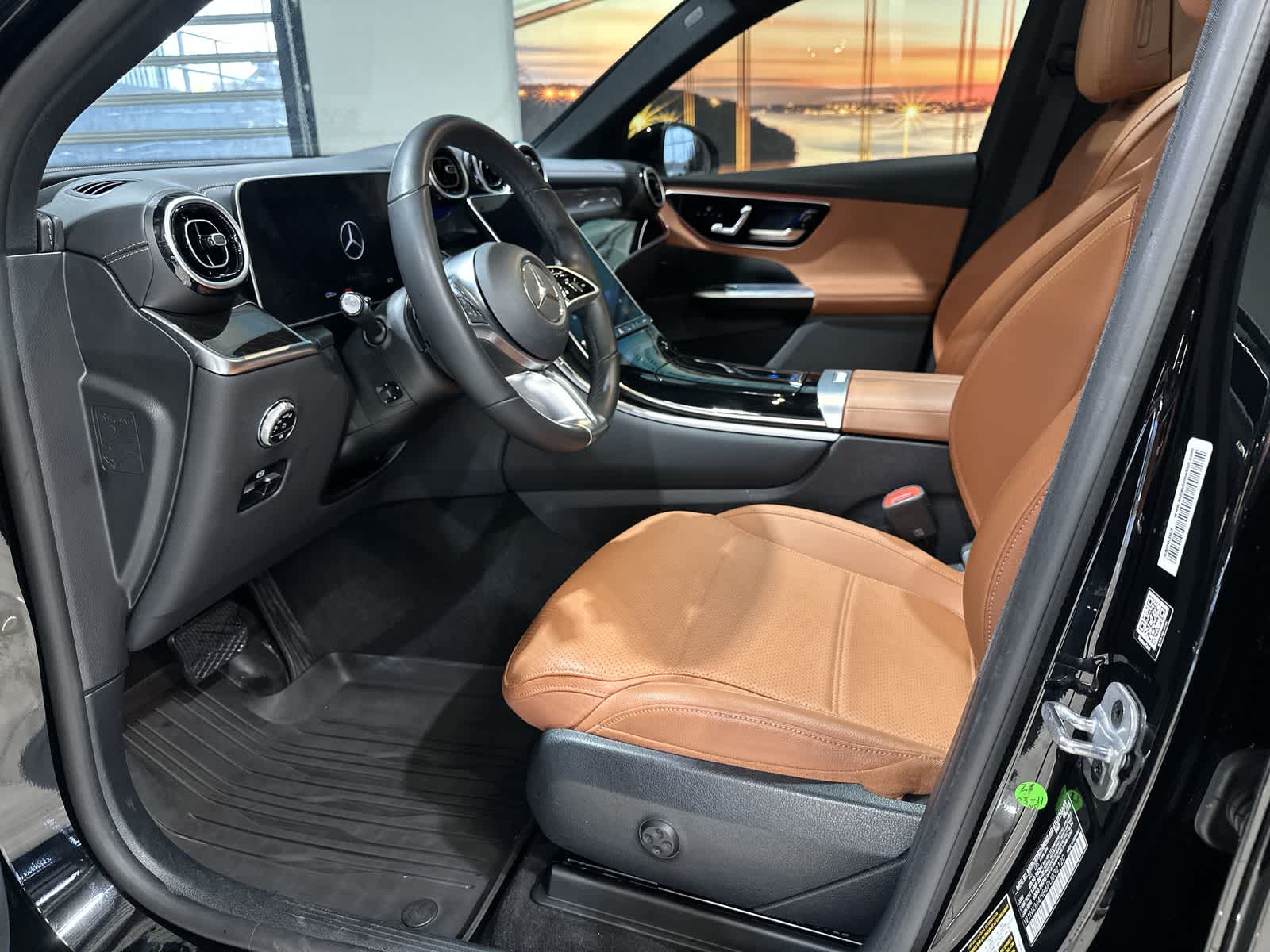 Thumbnail: 2023 Mercedes-Benz GLC - 14