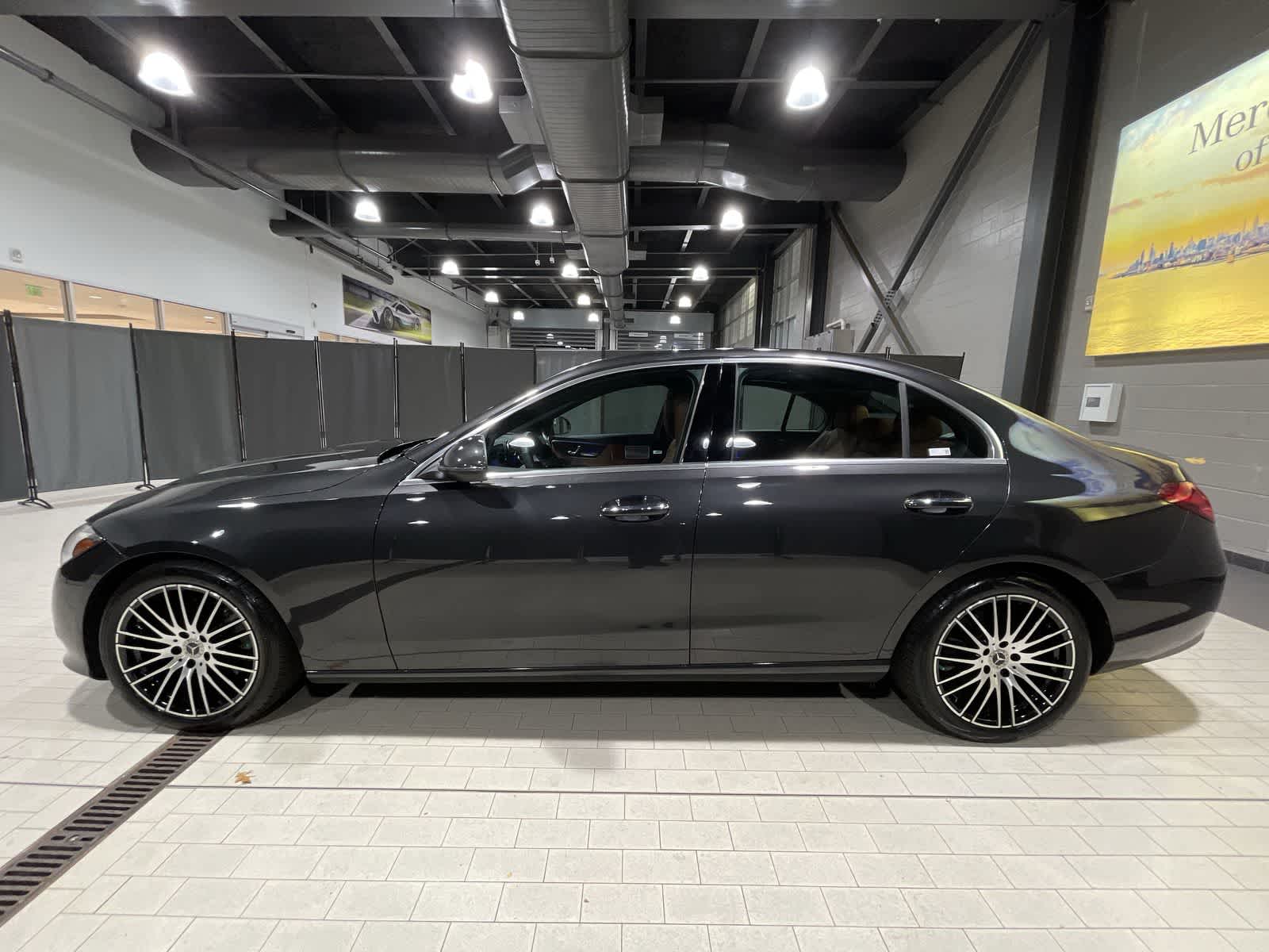 Thumbnail: 2023 Mercedes-Benz C-Class - 15