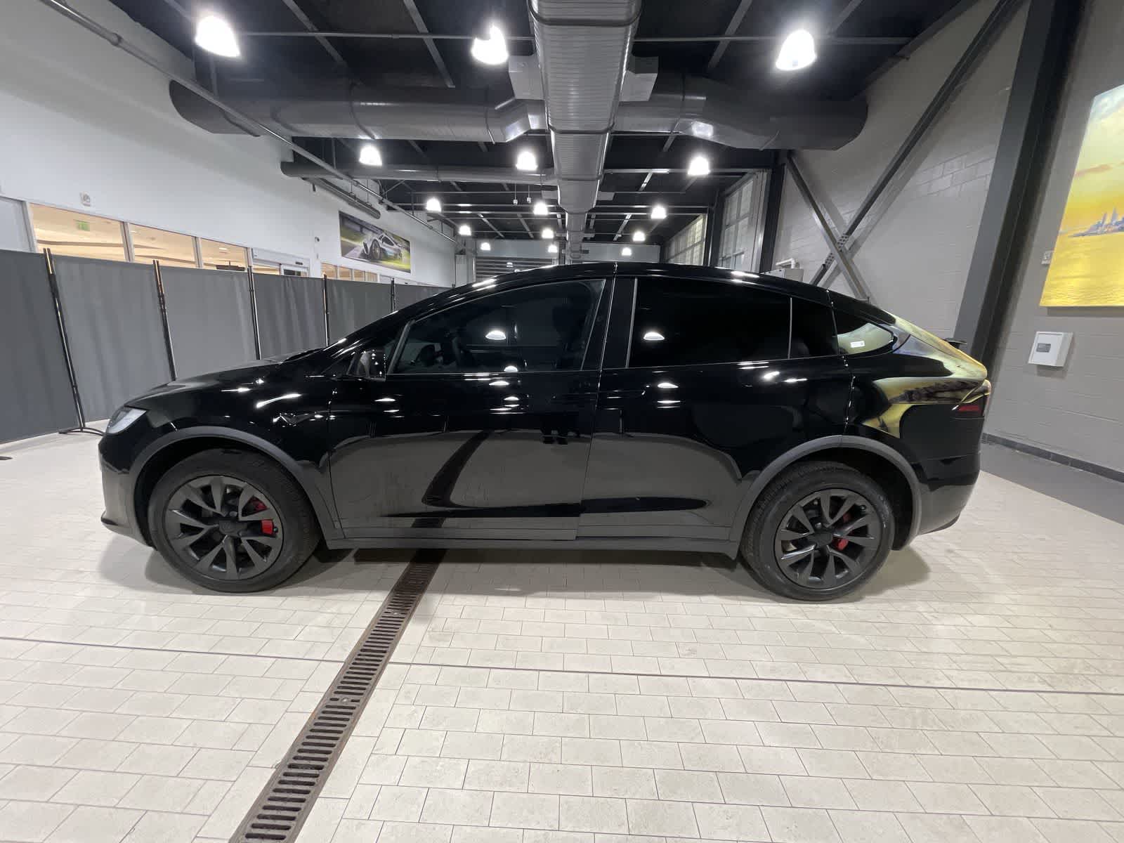 Thumbnail: 2024 Tesla Model X - 15