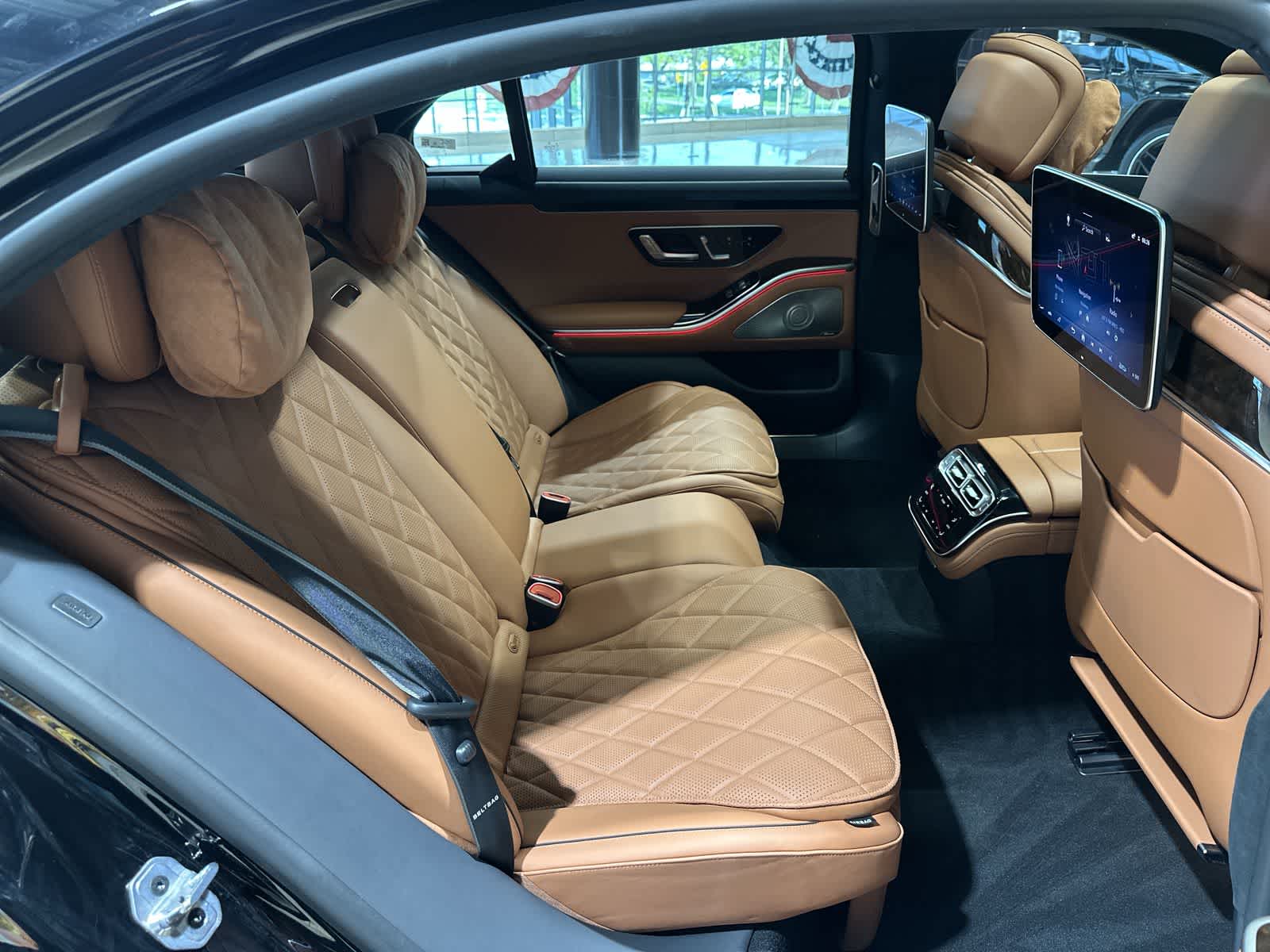 Thumbnail: 2024 Mercedes-Benz S-Class - 25