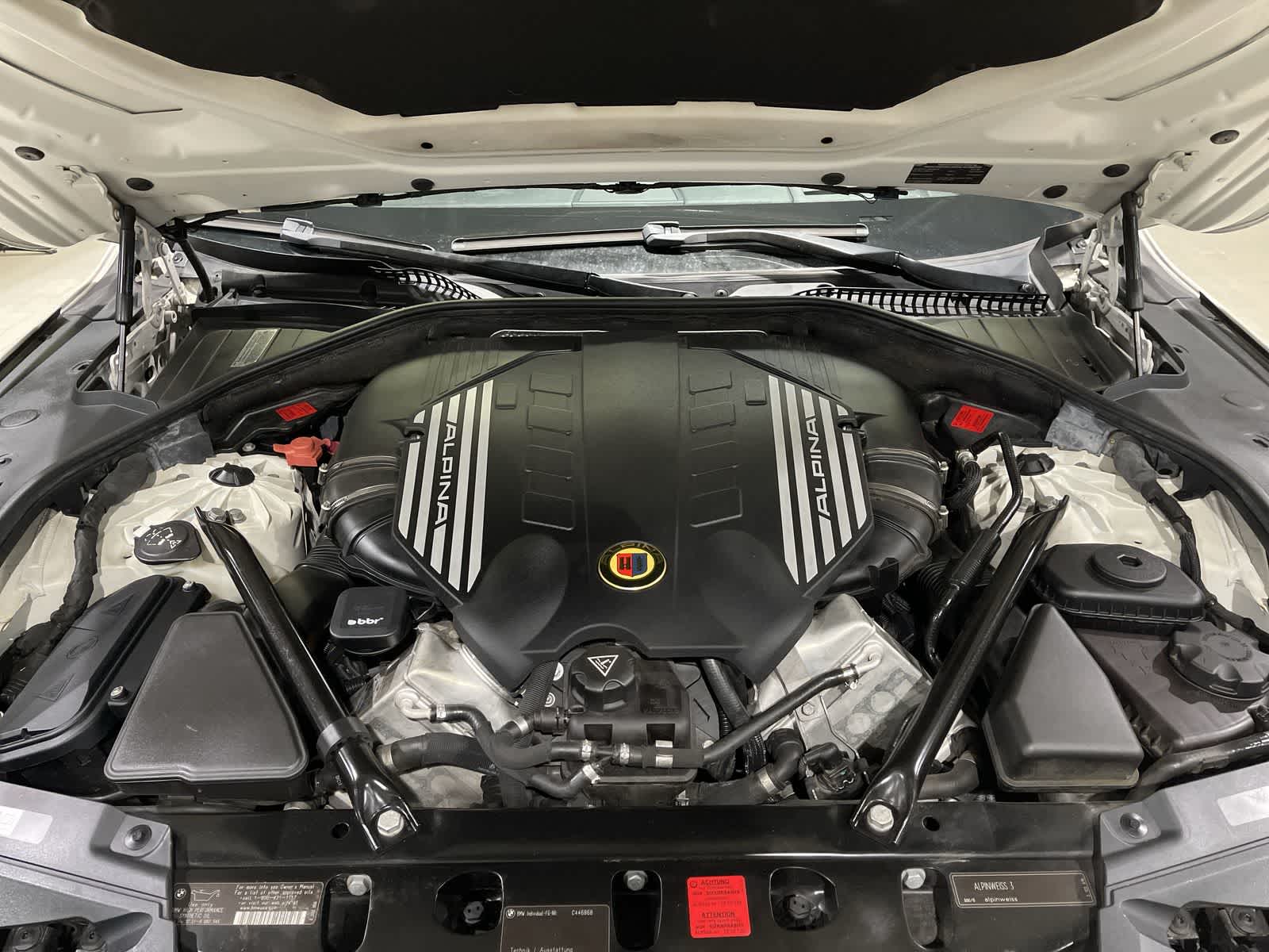 Thumbnail: 2011 BMW 7 Series - 21