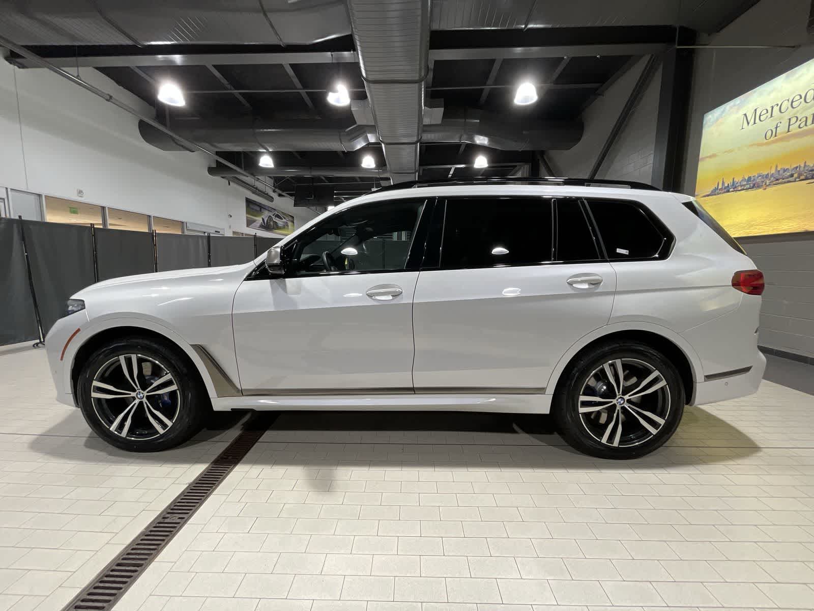 Thumbnail: 2022 BMW X7 - 15