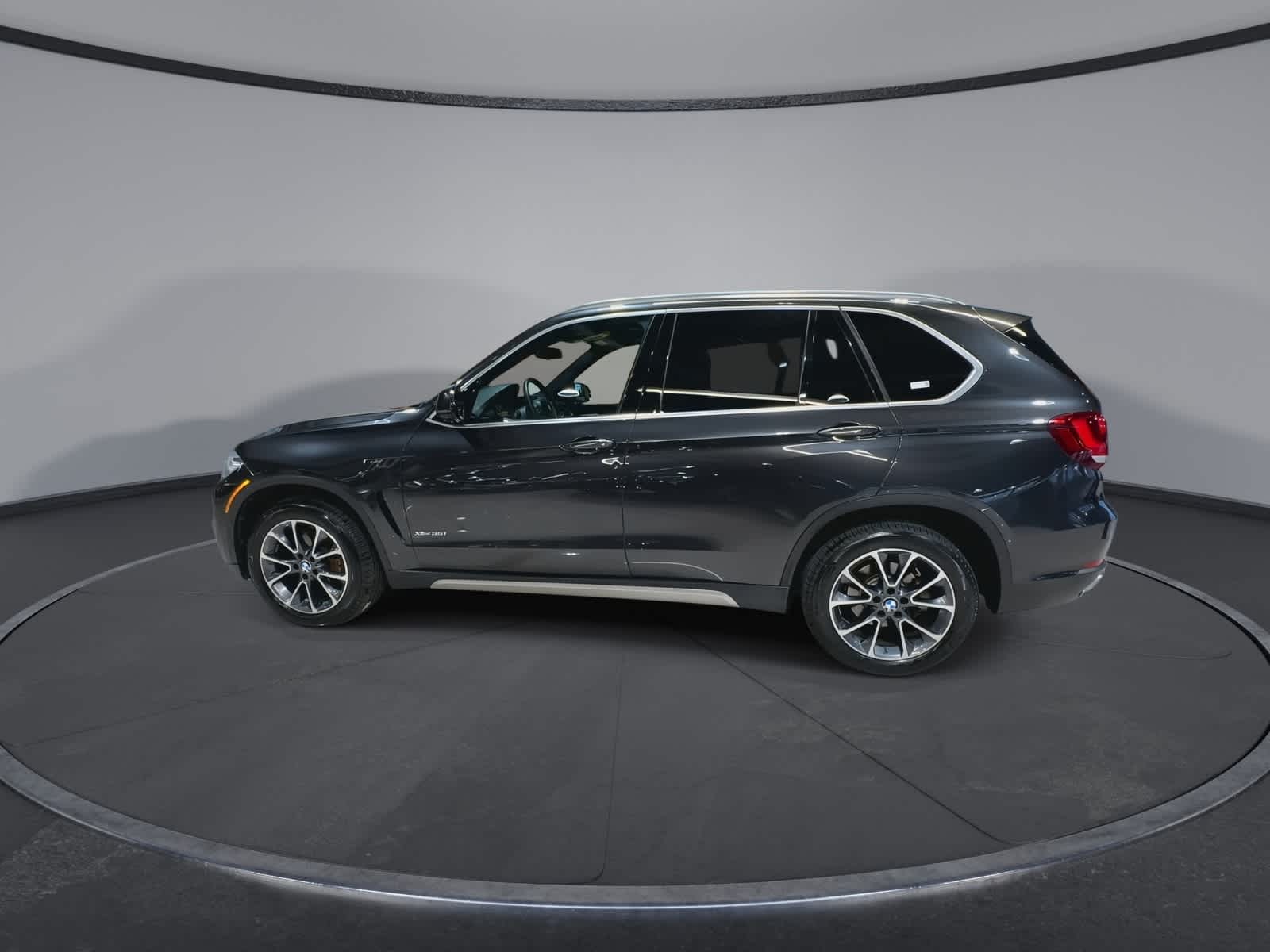 Thumbnail: 2018 BMW X5 - 7