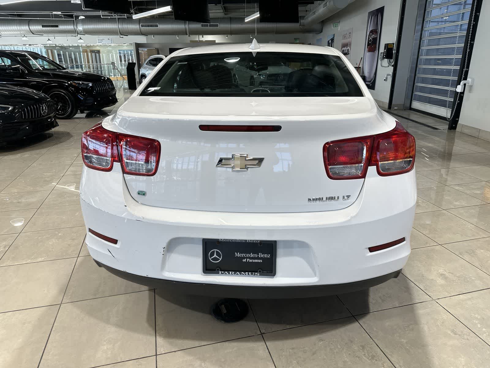 Thumbnail: 2016 Chevrolet Malibu - 17