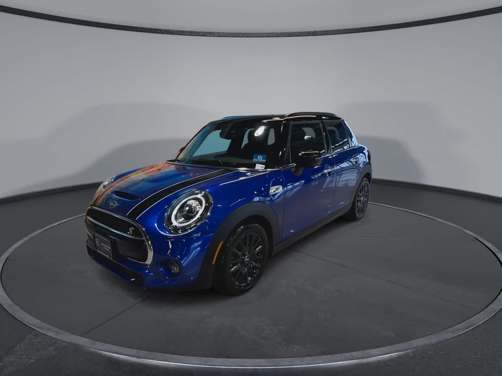Thumbnail: 2021 MINI Cooper Hardtop - 5