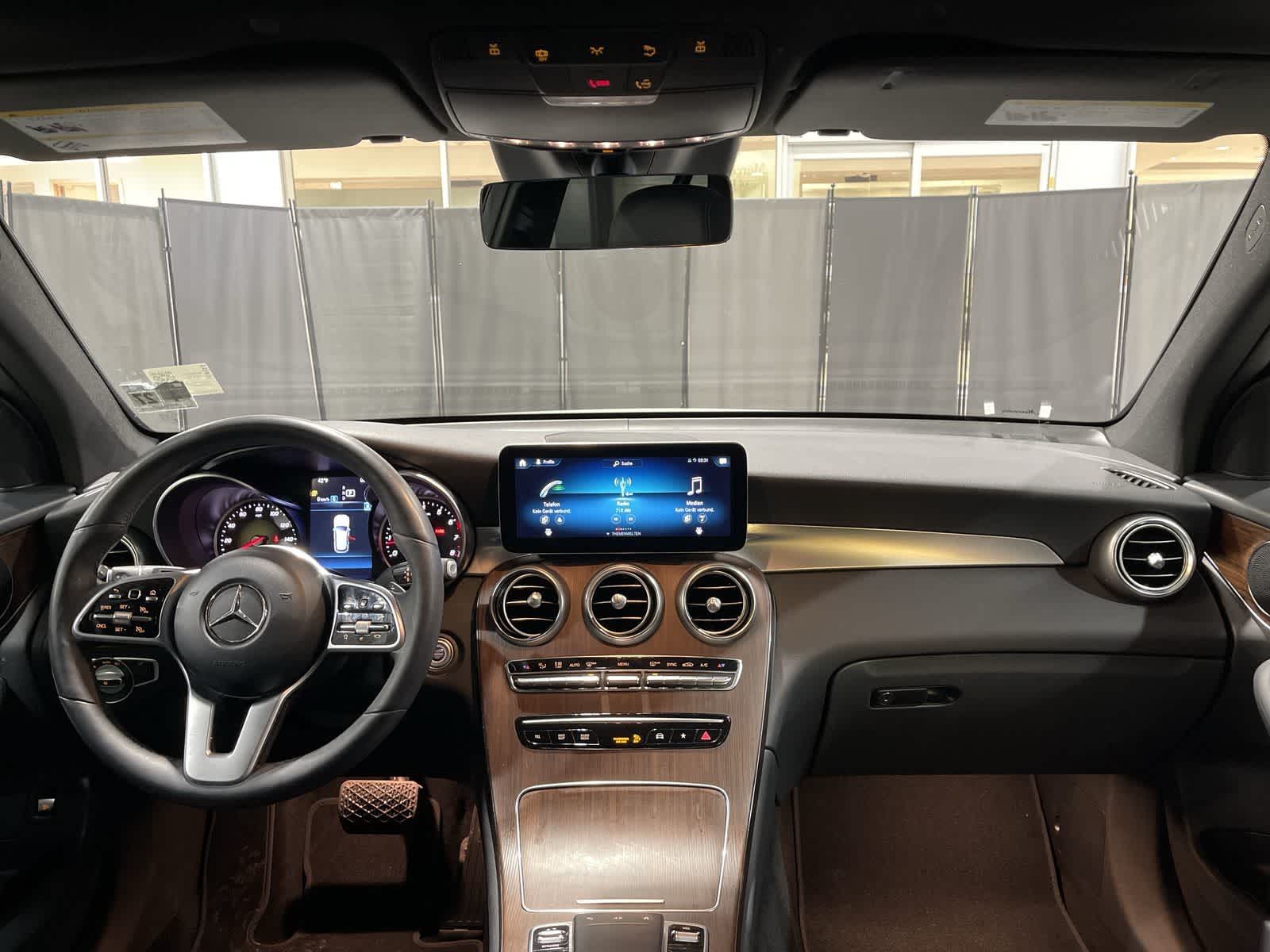 Thumbnail: 2022 Mercedes-Benz GLC - 22