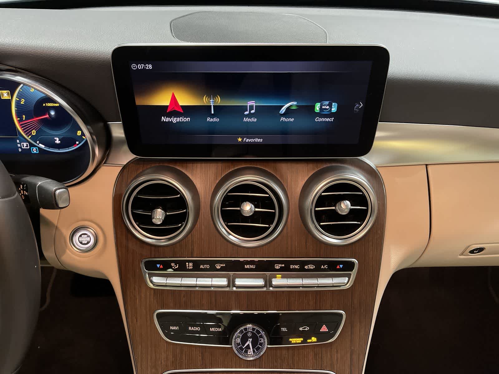 Thumbnail: 2021 Mercedes-Benz C-Class - 28