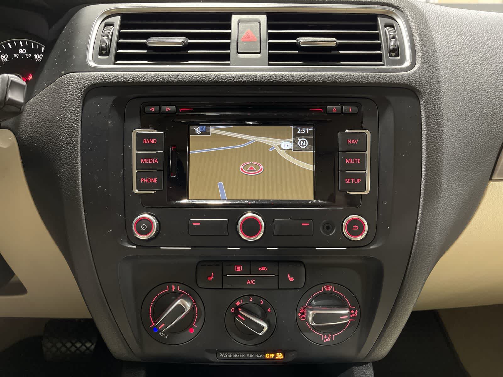 Thumbnail: 2014 Volkswagen Jetta - 28
