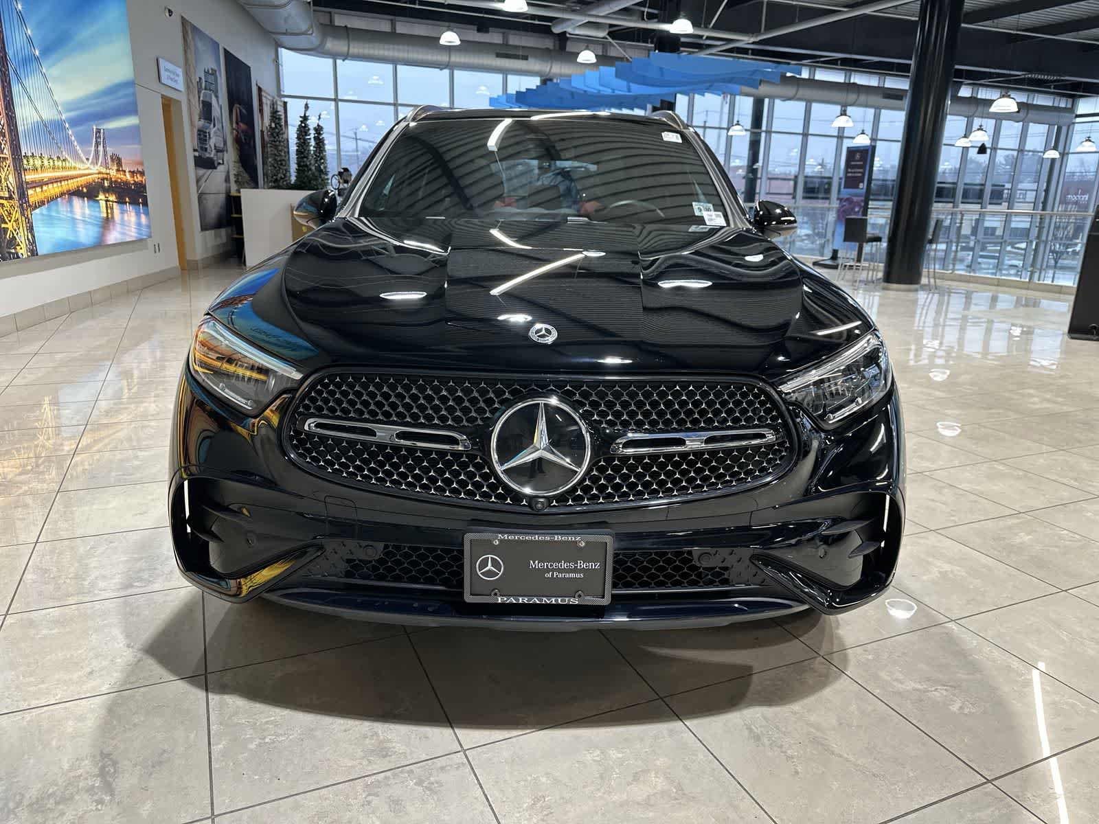 Thumbnail: 2025 Mercedes-Benz GLC - 18