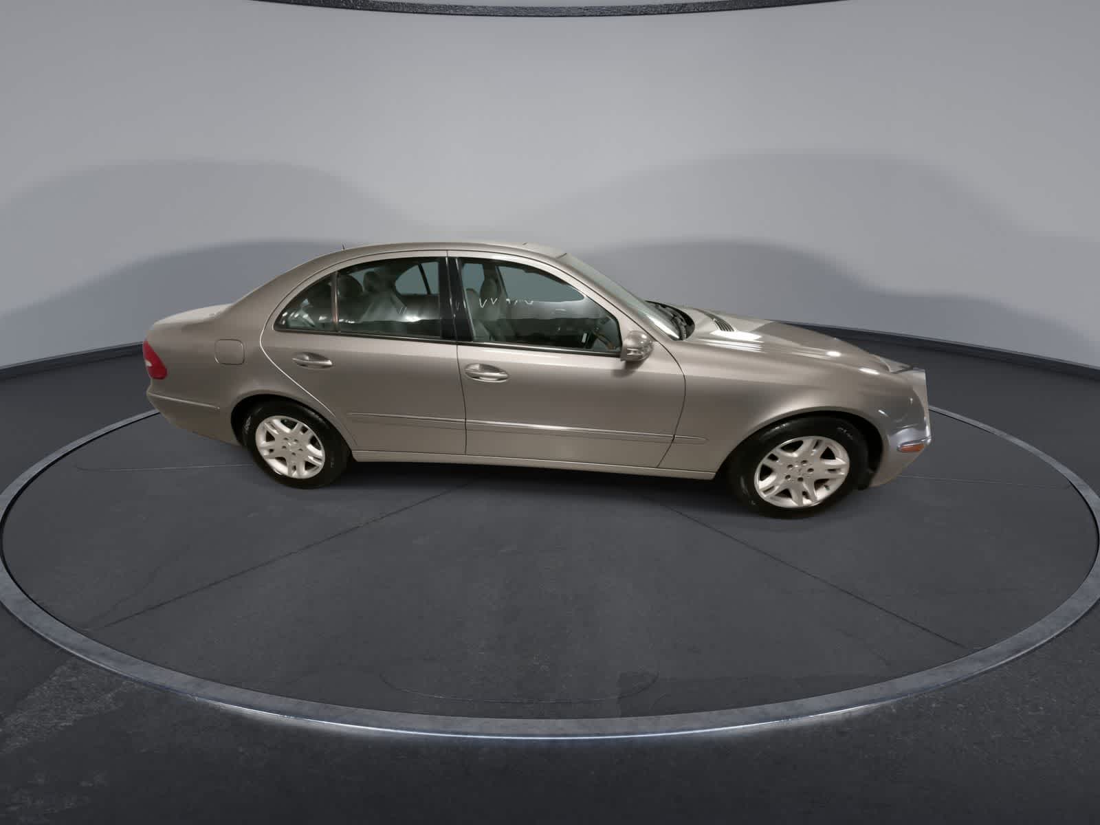 Thumbnail: 2006 Mercedes-Benz E-Class - 13