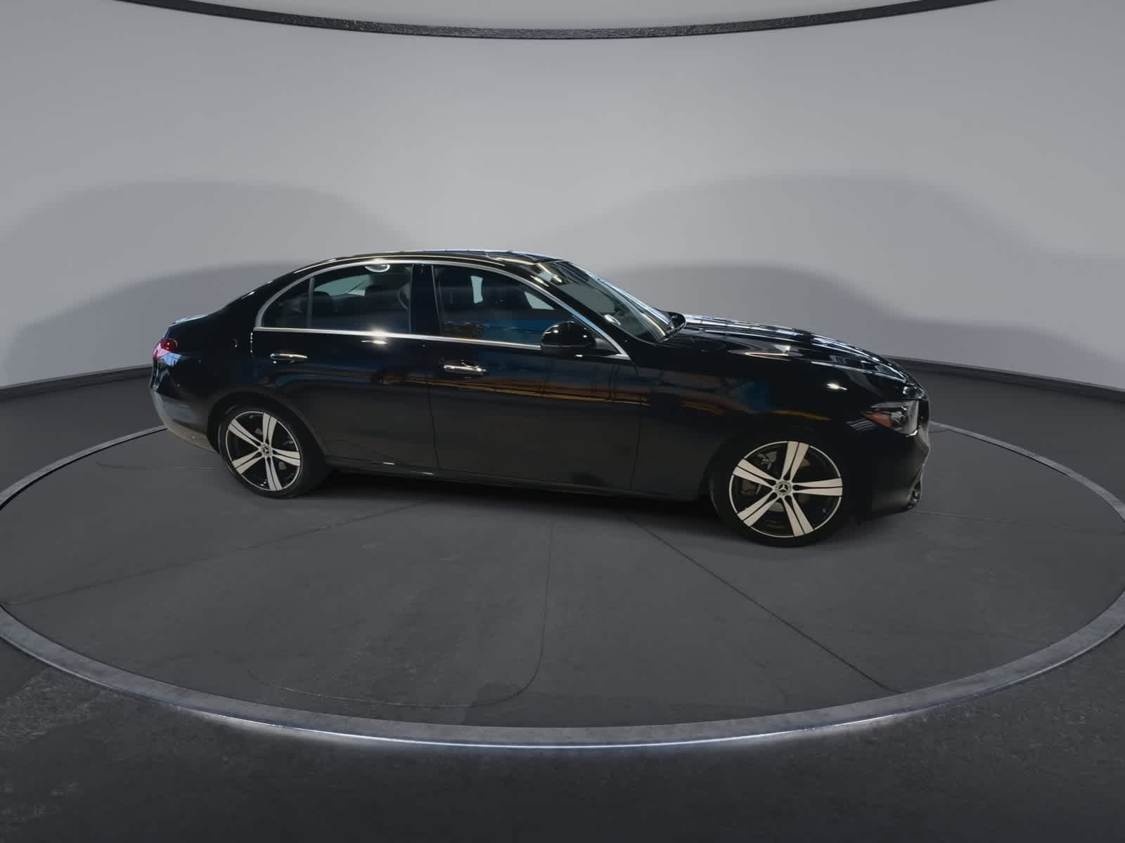 Thumbnail: 2025 Mercedes-Benz C-Class - 13