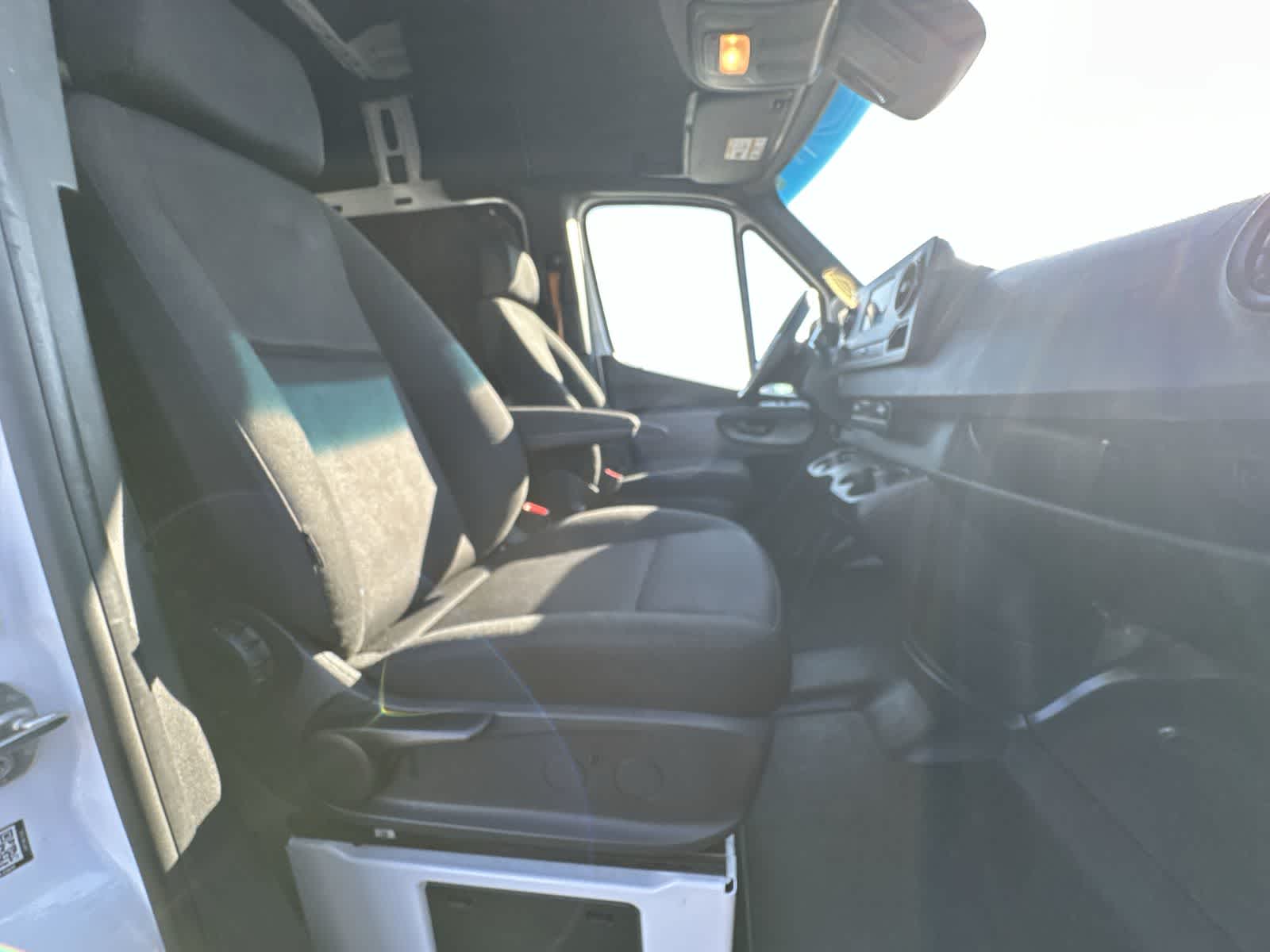 Thumbnail: 2023 Mercedes-Benz Sprinter - 14